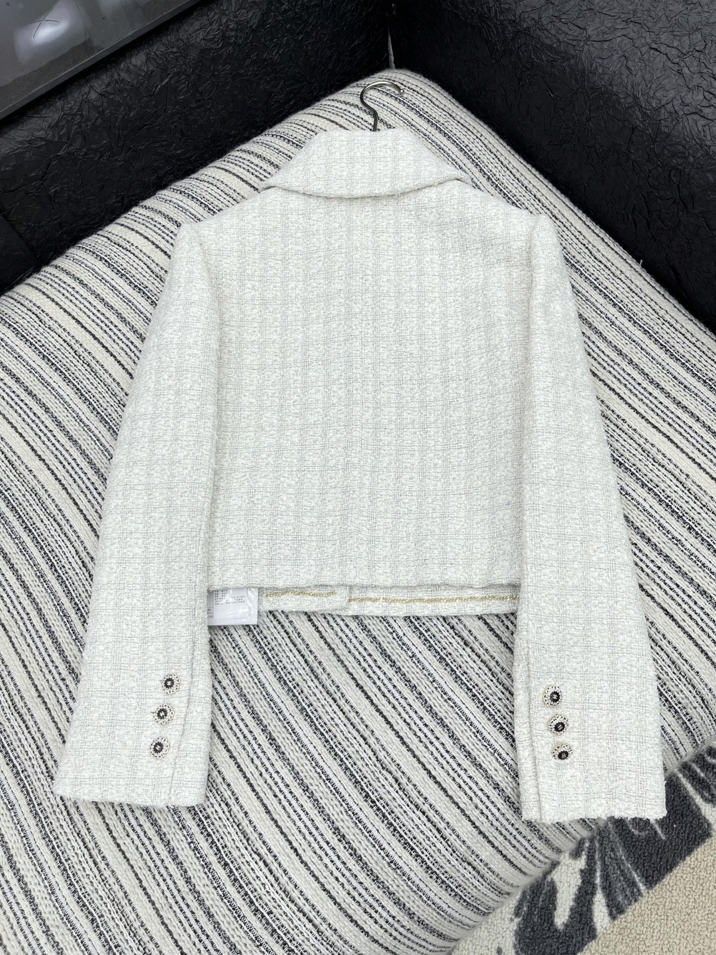 🛒𝐍𝐄𝐖 · 𝟐𝟎𝟐5/爆款现货【原版定制】Chane*｜2025新品格纹粗花呢圆领外套定制YB进口材质