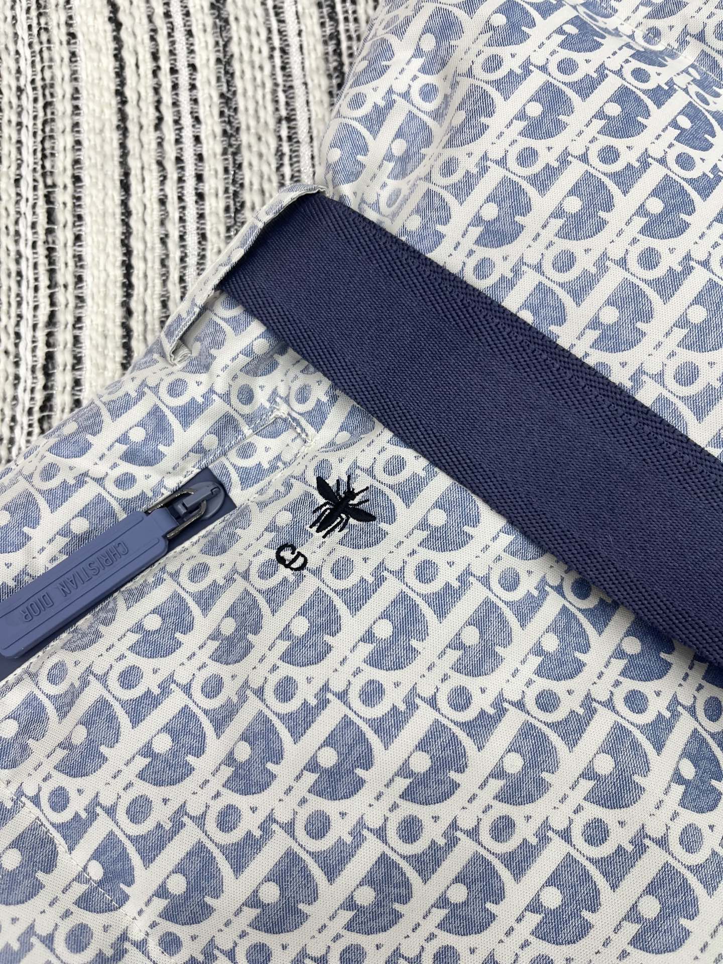 🛒𝐍𝐄𝐖 · 𝟐𝟎𝟐5/爆款现货原单品质 Dio*｜25新款立领老花羽绒服马甲外套爆单系列款 气质女神必