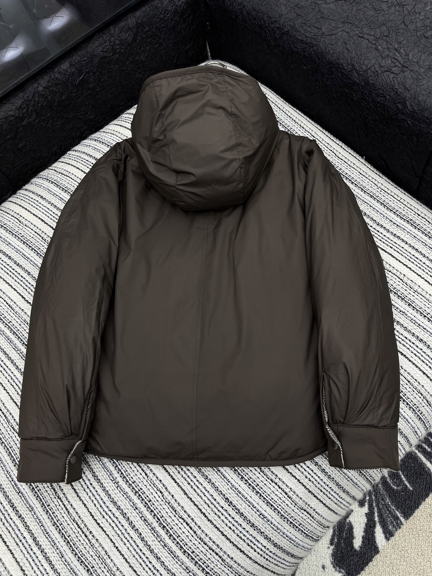 🛒𝐍𝐄𝐖 · 𝟐𝟎𝟐5/爆款现货原单品质 Brunello Cucine*｜杂色斑点雪佛龙羽绒服经典人字