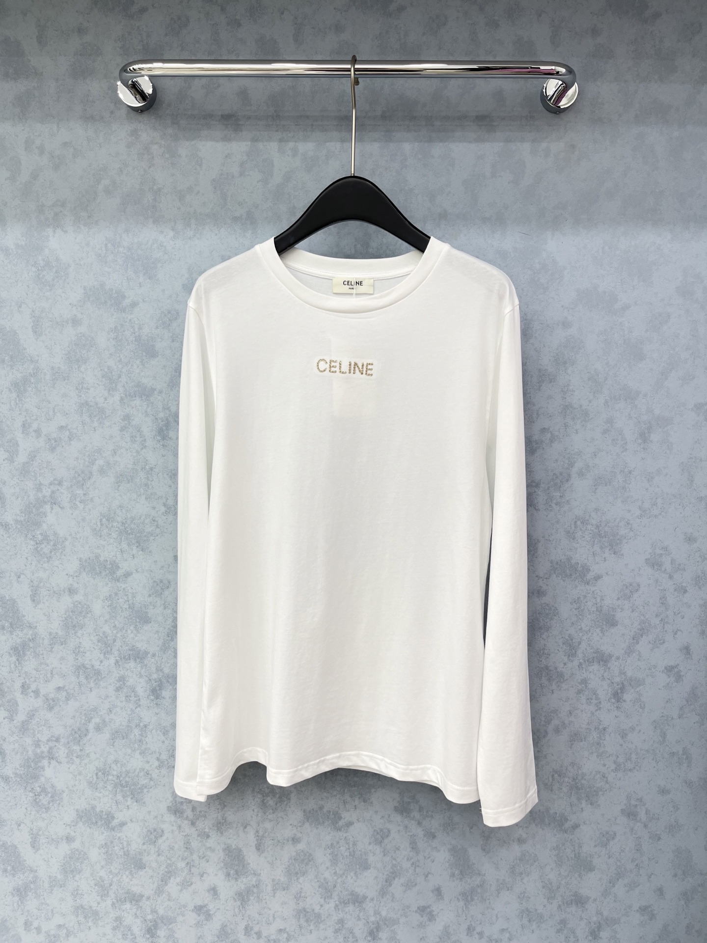 🛒𝐍𝐄𝐖 · 𝟐𝟎𝟐5/爆款现货原单品质 Celi*｜精致订钻长袖T恤高订面料 亲肤透气舒适标志性字母图