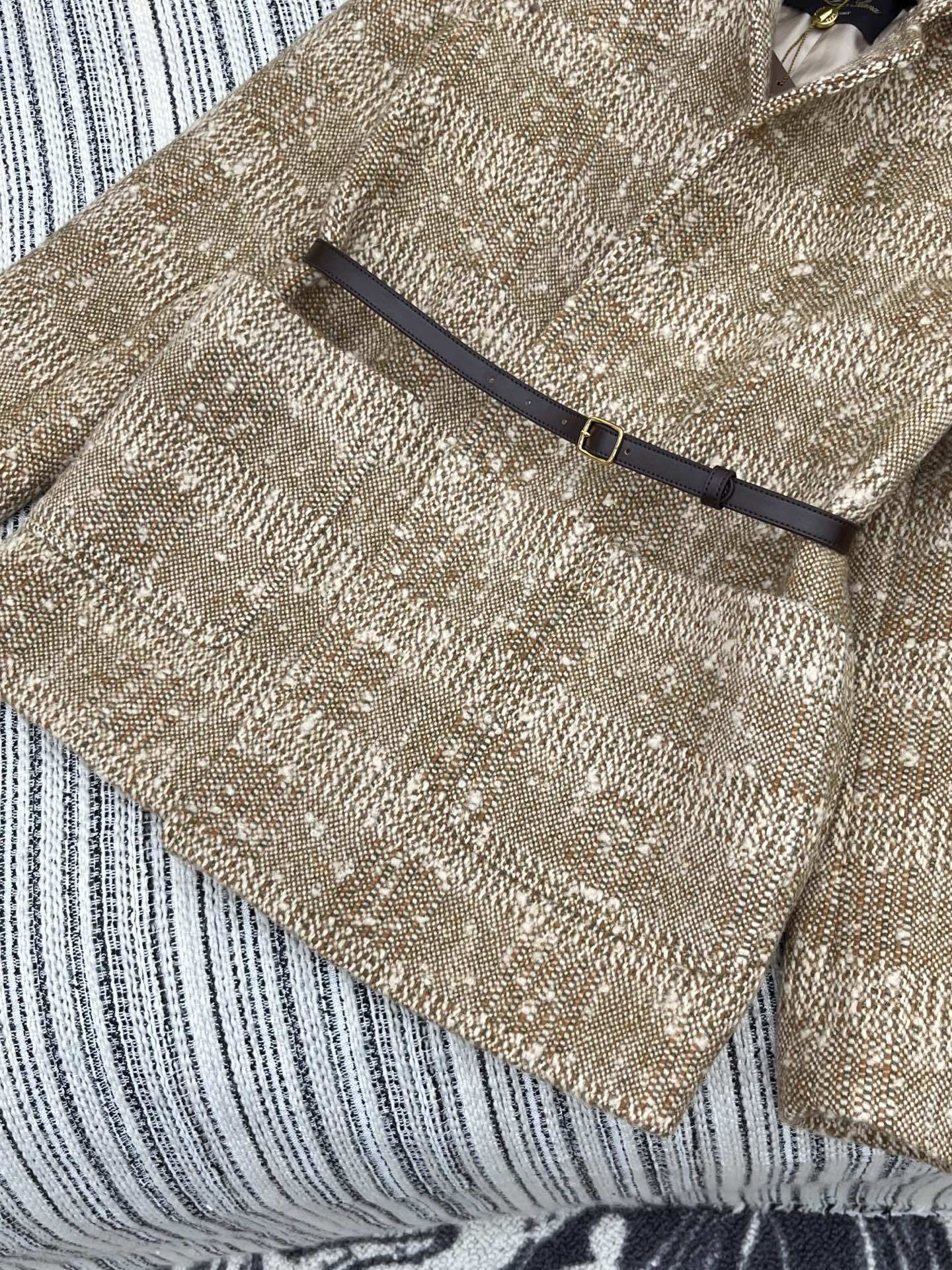 🛒𝐍𝐄𝐖 · 𝟐𝟎𝟐5/爆款现货原单品质 Lp*｜25秋冬新品粗花呢立领外套混色纱线设计 大工厂订制！羊