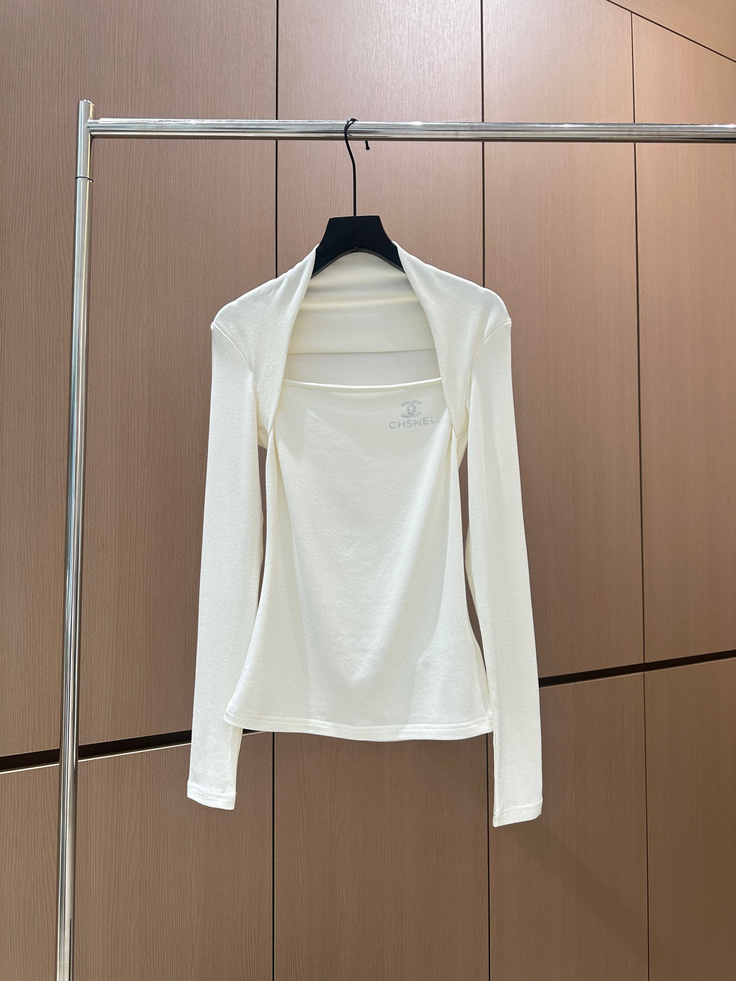 🛒𝐍𝐄𝐖 · 𝟐𝟎𝟐5/爆款现货设计师 原创｜2025新款磨毛打底衫云感舒适的系列！上身的触感谁穿谁知道