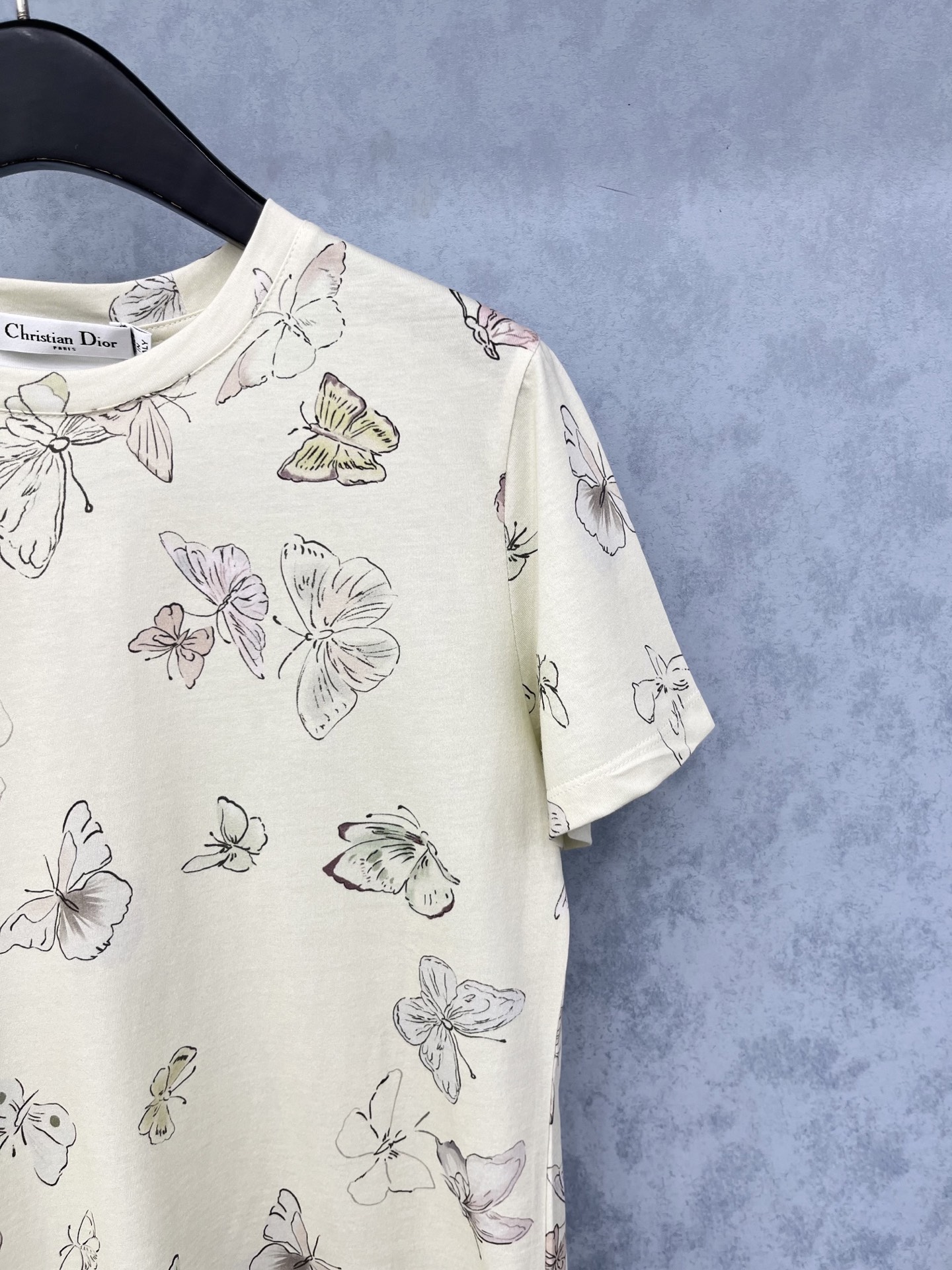 🛒𝐍𝐄𝐖 · 𝟐𝟎𝟐5/爆款现货原单品质 Dio*｜精致满身印花短袖T恤高订面料 亲肤透气舒适标志性字母