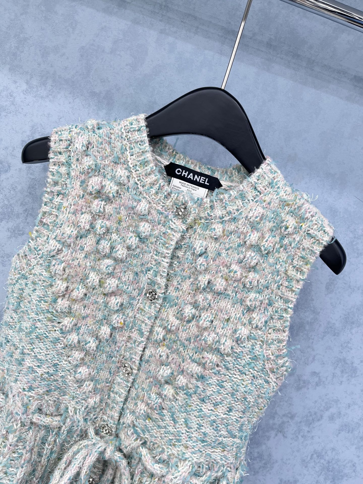 🛒𝐍𝐄𝐖 · 𝟐𝟎𝟐5/爆款现货原单品质 Chan*｜25中古系列重工抽绳手工钩花圆领背心外套独家订制纱