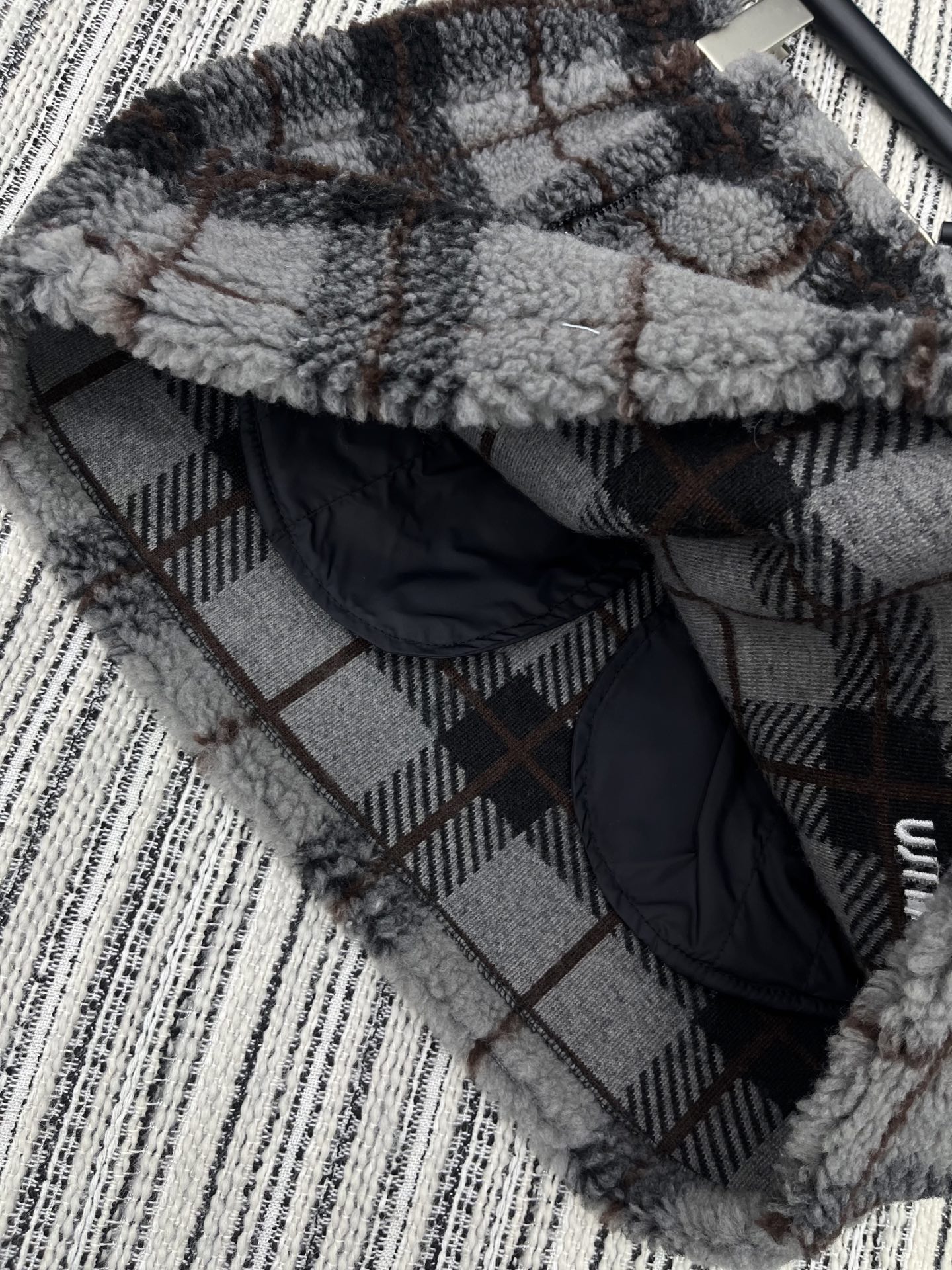 🛒𝐍𝐄𝐖 · 𝟐𝟎𝟐5/爆款现货【原版定制】 Miu Mi *｜2025新品摇粒绒松紧半裙对比🆚品质 定