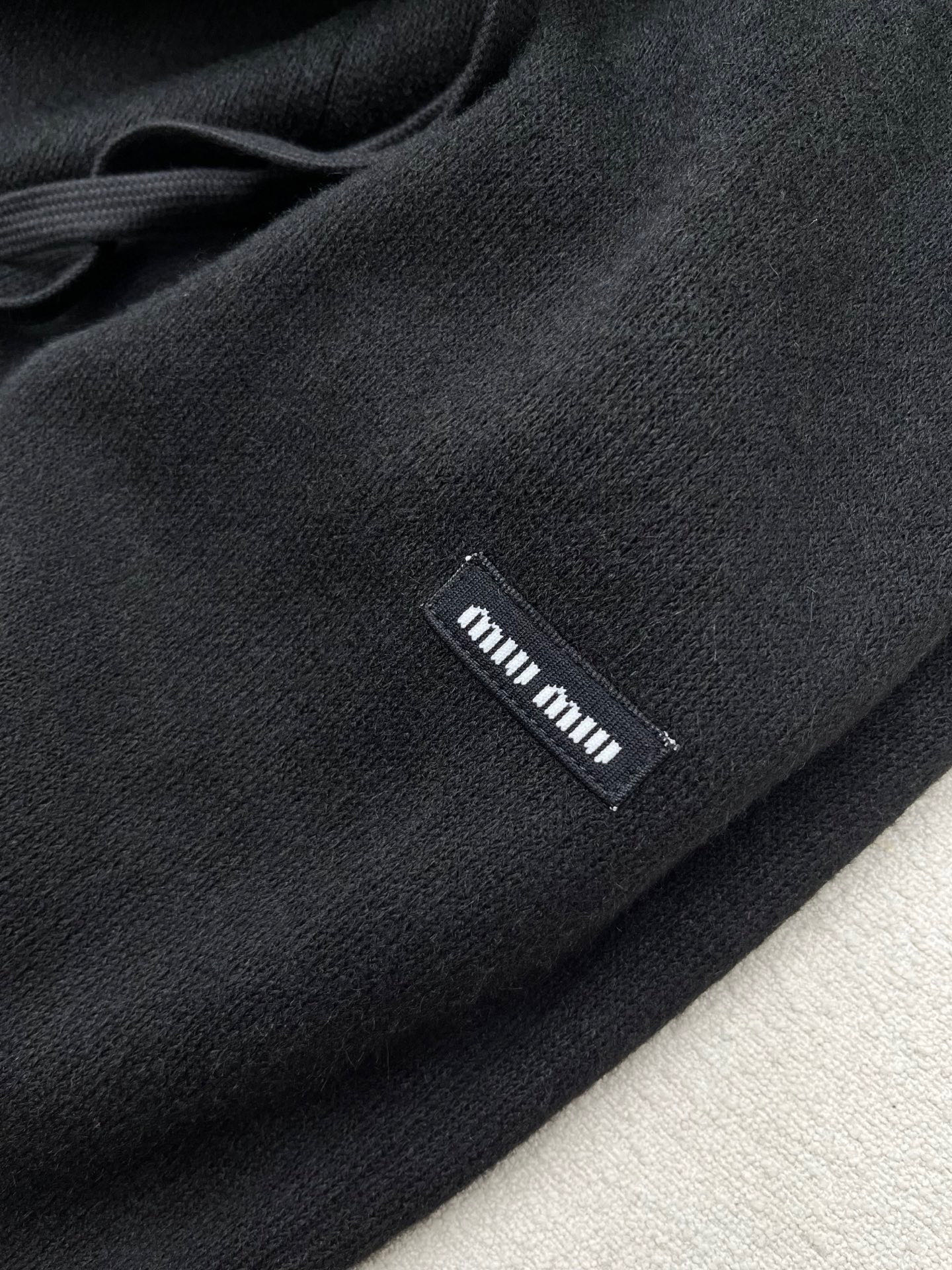 🛒𝐍𝐄𝐖 · 𝟐𝟎𝟐5/爆款现货原单品质 Miu Mi*｜2025新品加厚羊毛休闲裤高品质羊毛🦙 ，软软