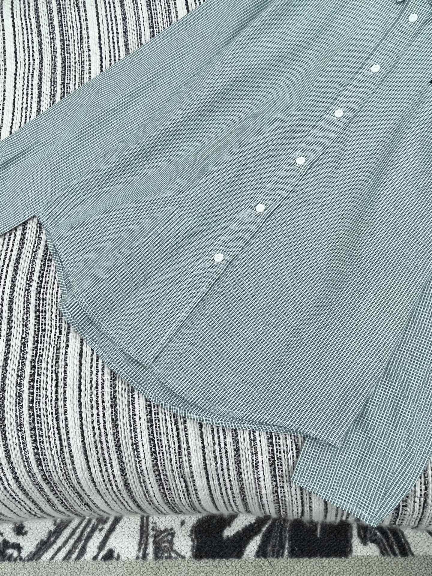 🛒𝐍𝐄𝐖 · 𝟐𝟎𝟐5/爆款现货【原版定制】 Miu Mi *｜2025格纹翻领贴布绣衬衫定制YB材质 