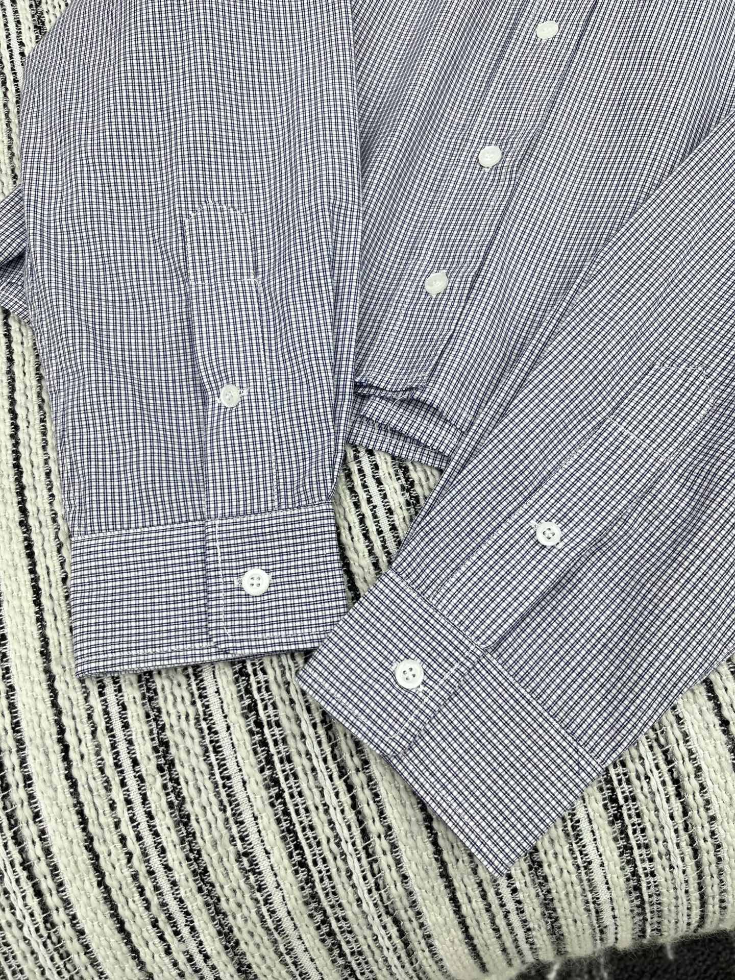 🛒𝐍𝐄𝐖 · 𝟐𝟎𝟐5/爆款现货【原版定制】 Miu Mi *｜2025格纹翻领贴布绣短款衬衫定制YB材