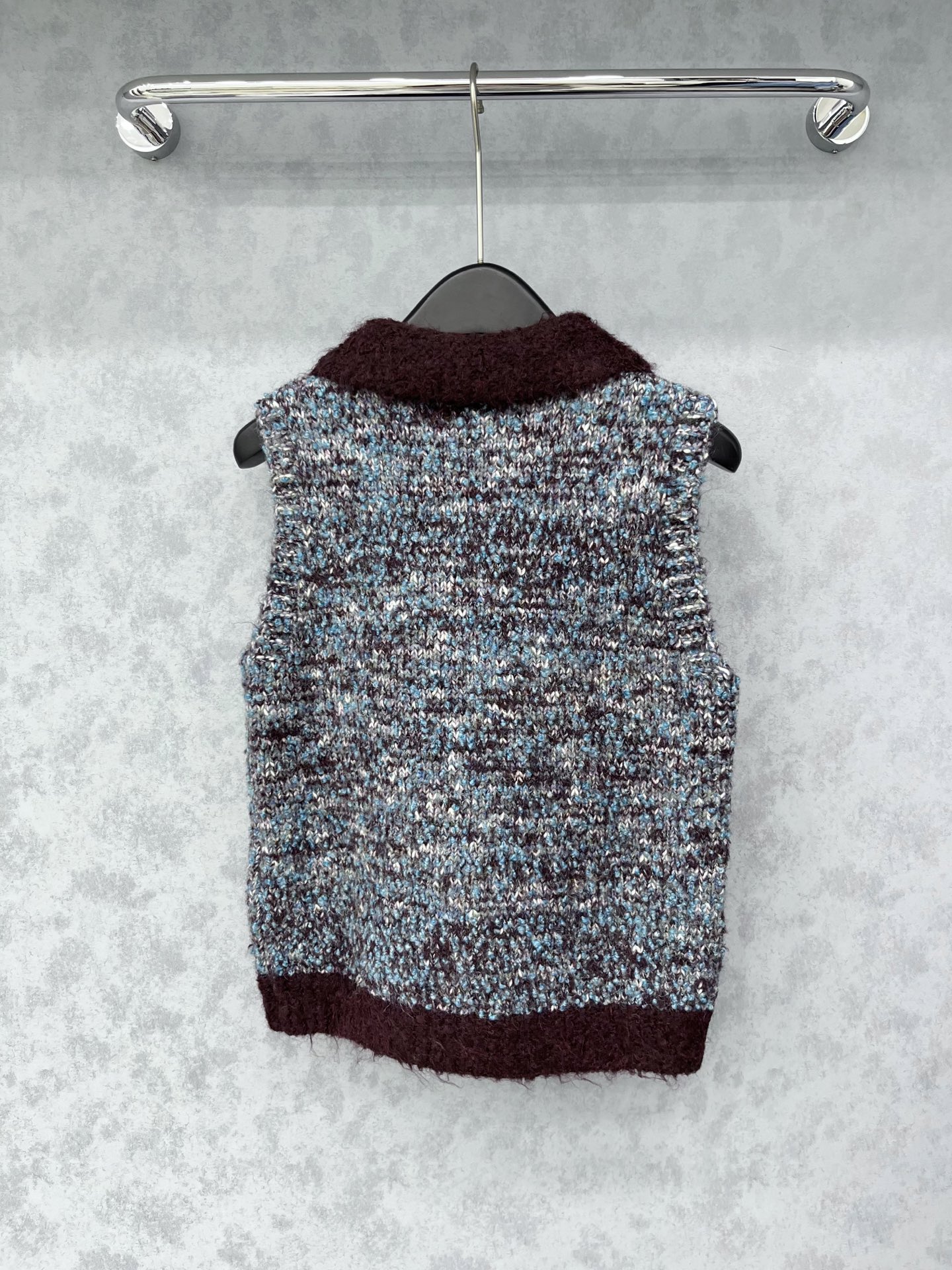 🛒𝐍𝐄𝐖 · 𝟐𝟎𝟐5/爆款现货原单品质 Chan*｜25中古系列撞色翻领背心外套独家订制纱线 ，订制钻