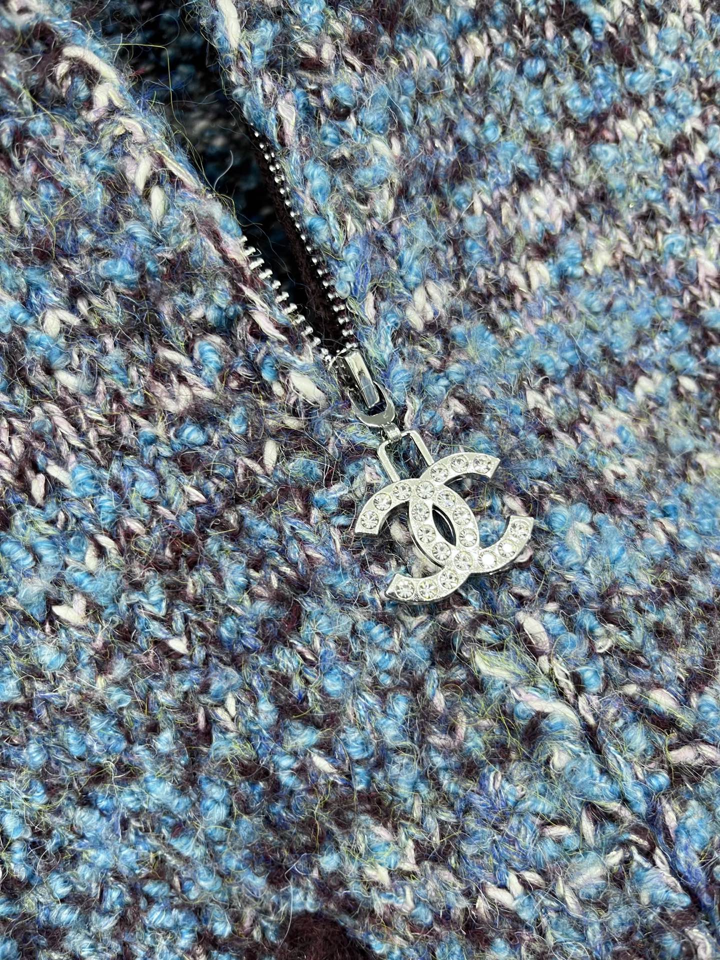 🛒𝐍𝐄𝐖 · 𝟐𝟎𝟐5/爆款现货原单品质 Chan*｜25中古系列撞色翻领背心外套独家订制纱线 ，订制钻