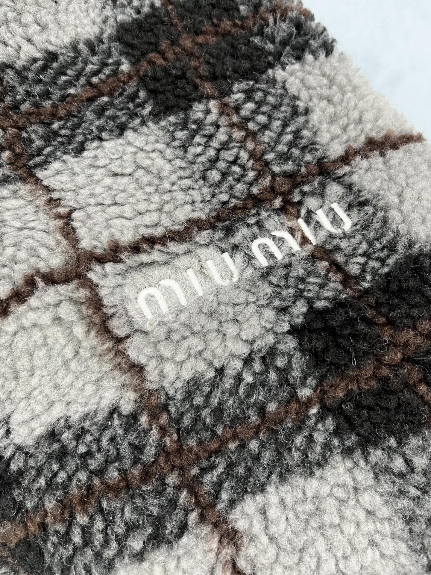 🛒𝐍𝐄𝐖 · 𝟐𝟎𝟐5/爆款现货【原版定制】 Miu Mi *｜2025新品摇粒绒拉链外套 系列款对比🆚