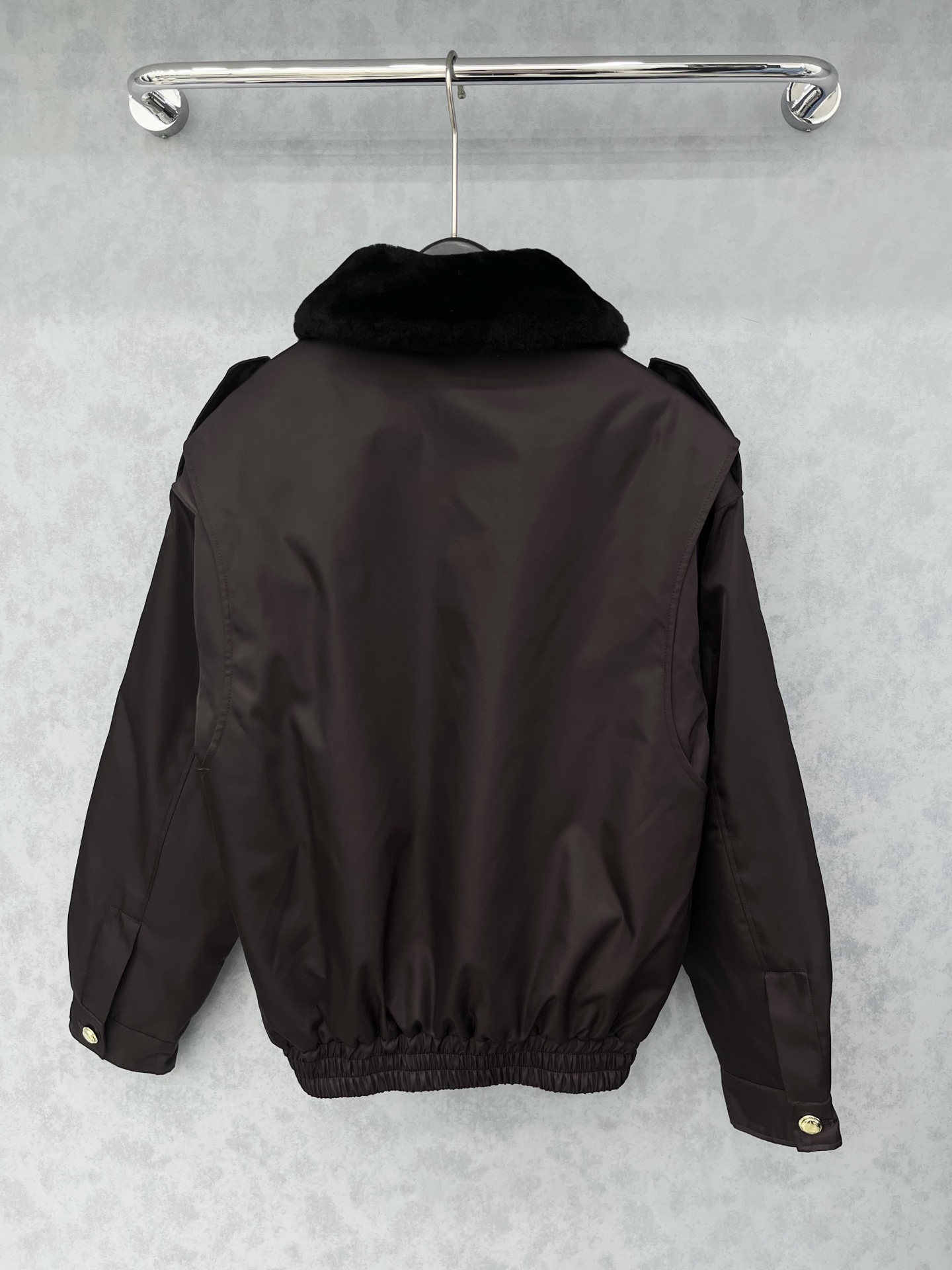 🛒𝐍𝐄𝐖 · 𝟐𝟎𝟐5/爆款现货原单品质 Miu Mi *｜25秋冬新品撞色毛领翻领棉服外套定制金色纽扣