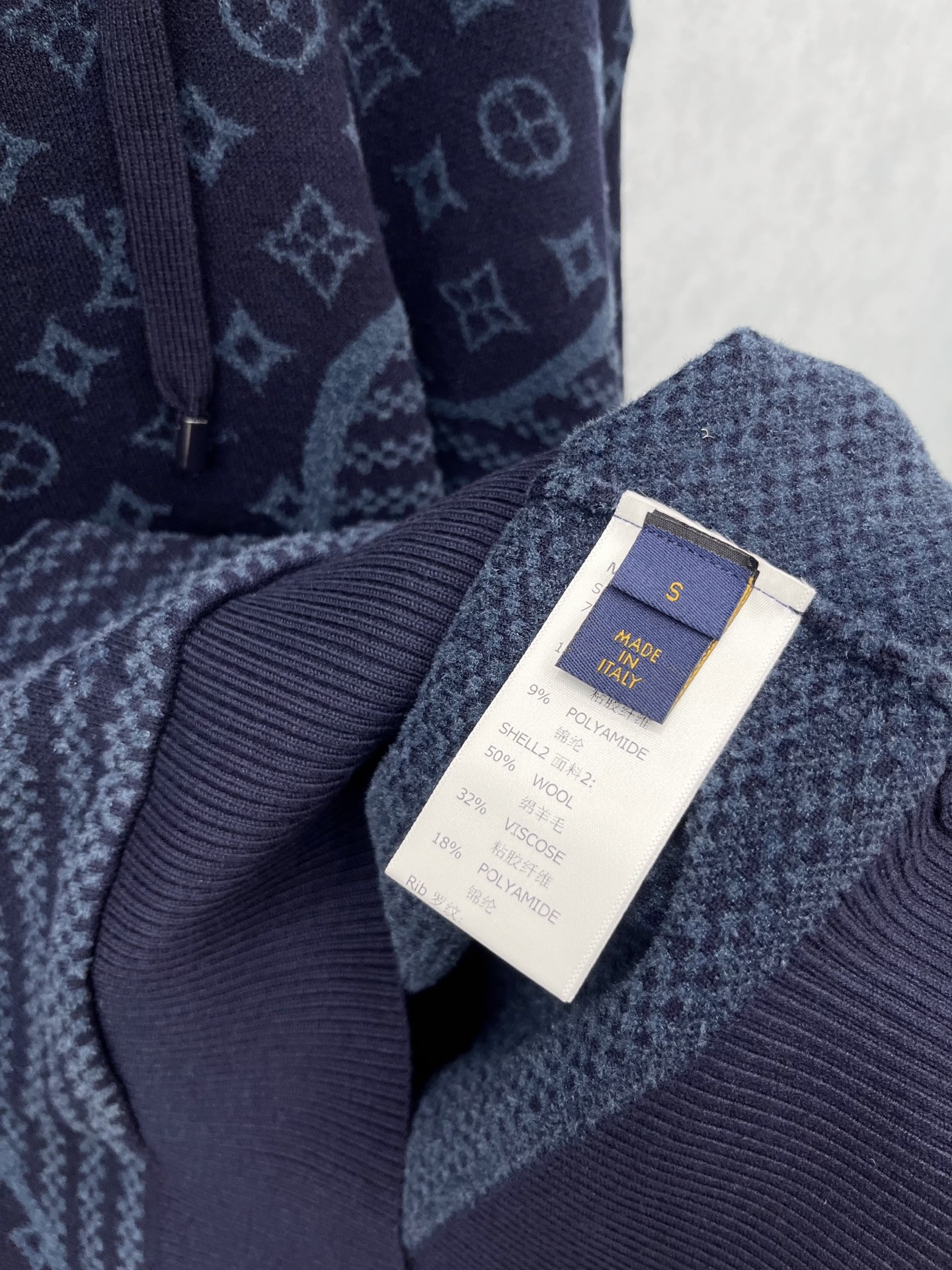 🛒𝐍𝐄𝐖 · 𝟐𝟎𝟐5/爆款现货【原版定制】LV ｜2025带帽老花提花绒面卫衣 男女同款定制YB材质 