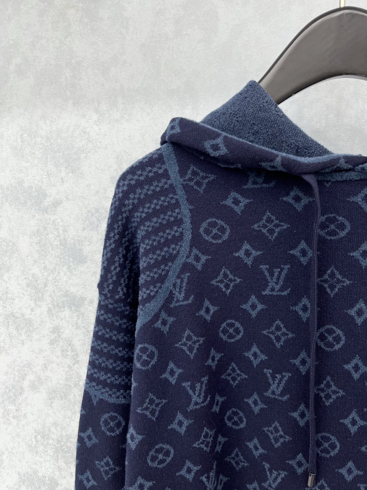 🛒𝐍𝐄𝐖 · 𝟐𝟎𝟐5/爆款现货【原版定制】LV ｜2025带帽老花提花绒面卫衣 男女同款定制YB材质 