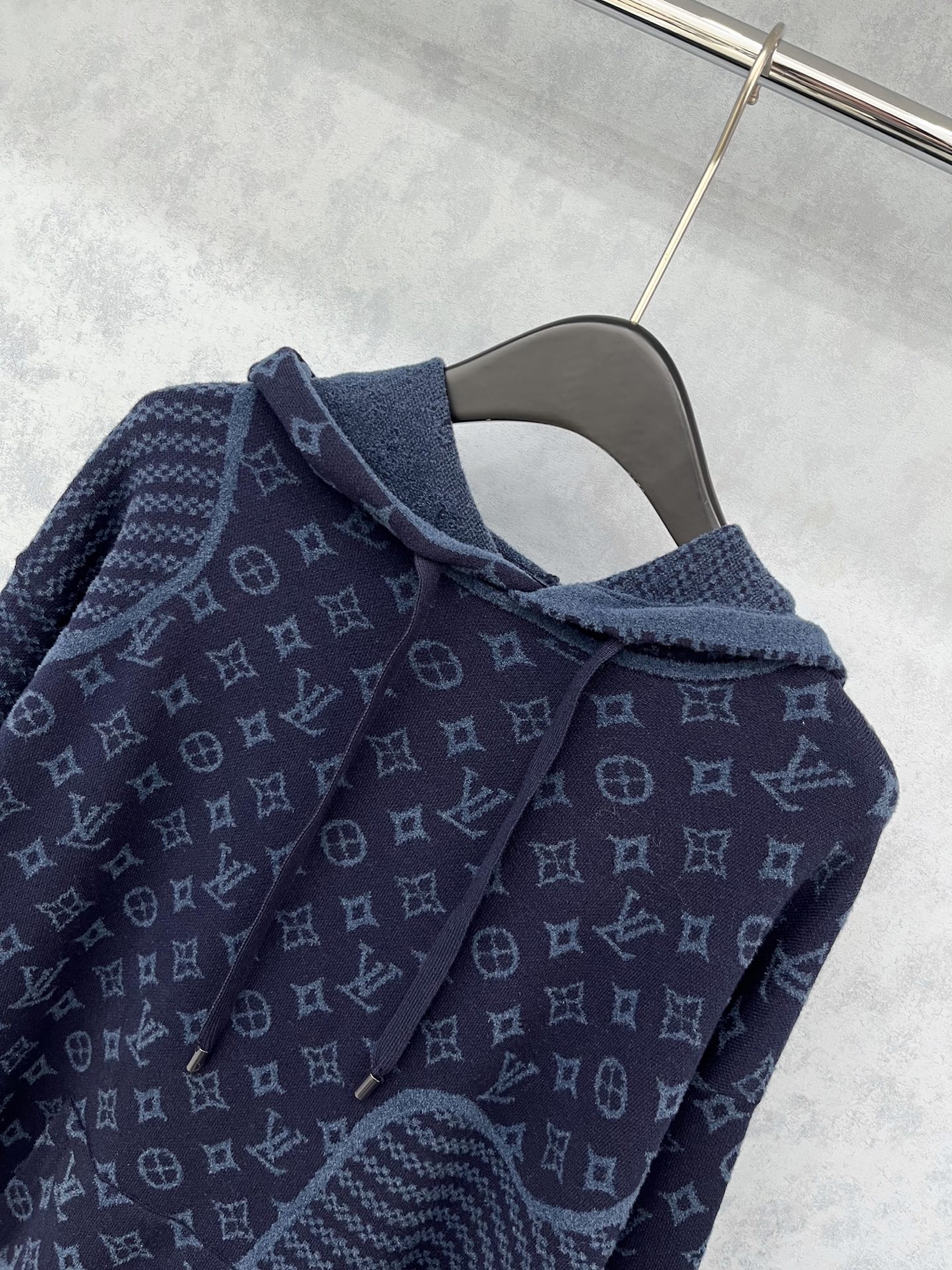 🛒𝐍𝐄𝐖 · 𝟐𝟎𝟐5/爆款现货【原版定制】LV ｜2025带帽老花提花绒面卫衣 男女同款定制YB材质 