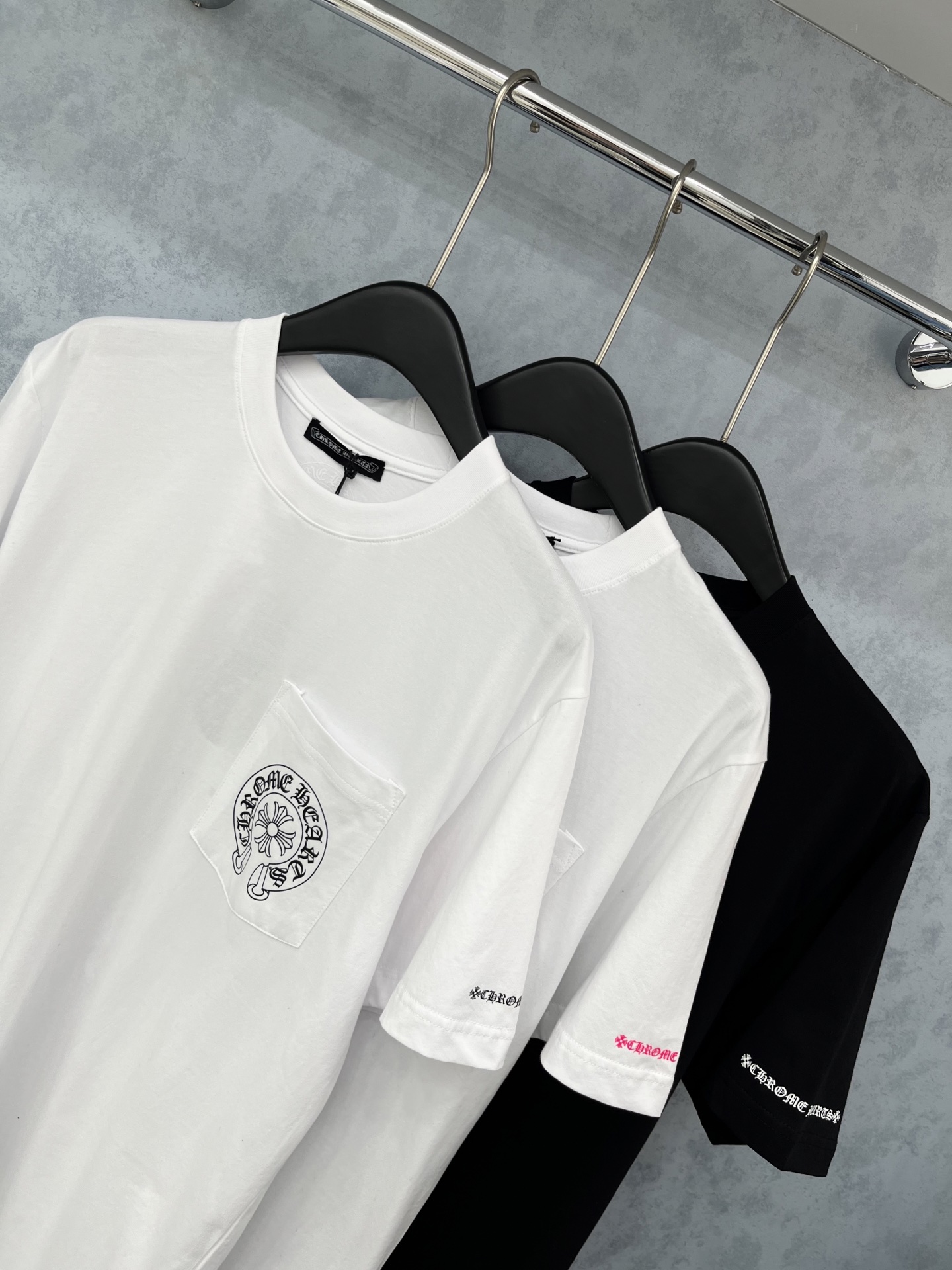 🛒𝐍𝐄𝐖 · 𝟐𝟎𝟐5/爆款现货原单品质 克罗星｜25新品印花短袖T恤宽松大版型 上身慵懒随性定制最新工