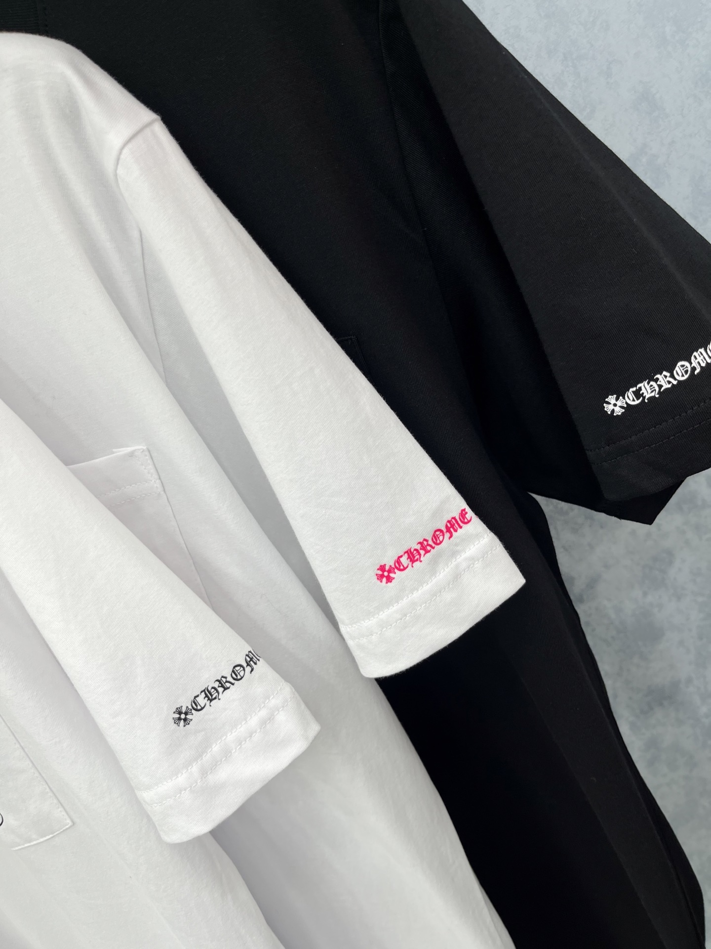 🛒𝐍𝐄𝐖 · 𝟐𝟎𝟐5/爆款现货原单品质 克罗星｜25新品印花短袖T恤宽松大版型 上身慵懒随性定制最新工