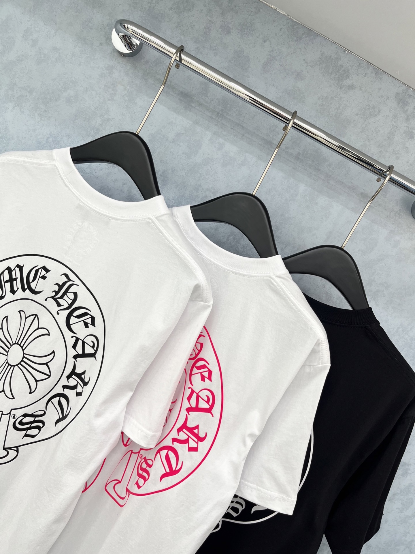 🛒𝐍𝐄𝐖 · 𝟐𝟎𝟐5/爆款现货原单品质 克罗星｜25新品印花短袖T恤宽松大版型 上身慵懒随性定制最新工