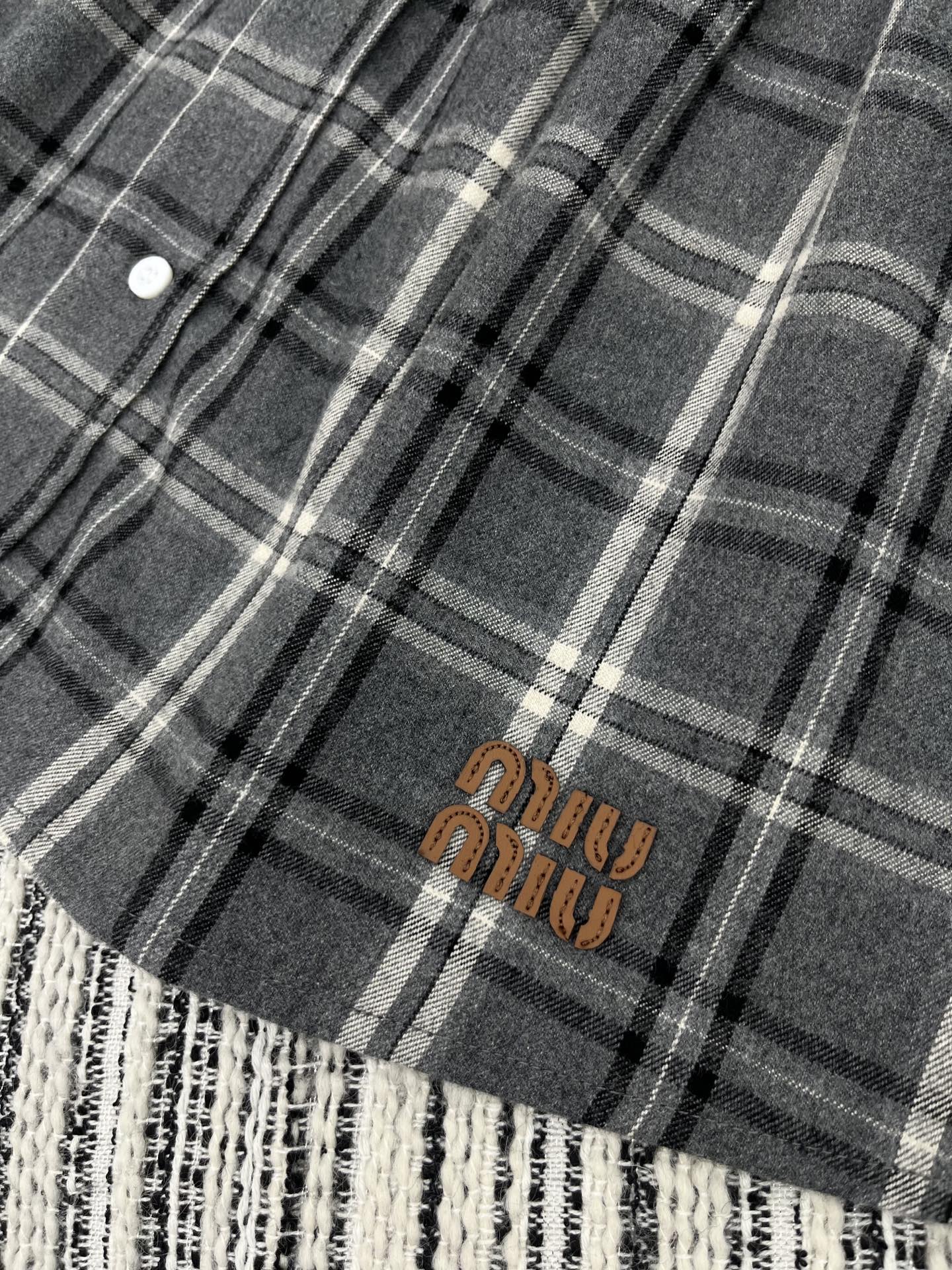 🛒𝐍𝐄𝐖 · 𝟐𝟎𝟐5/爆款现货【原版定制】 Miu Mi *｜2025新品格纹松紧半裙对比🆚品质 定制