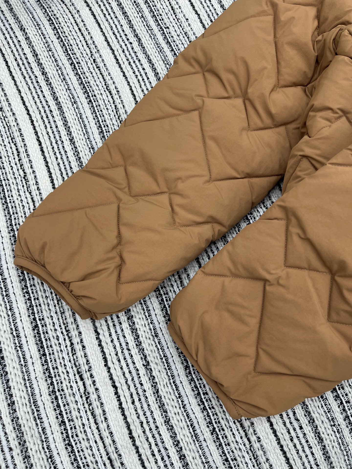 🛒𝐍𝐄𝐖 · 𝟐𝟎𝟐5/爆款现货【原版定制】Moncle*｜2025新品立领羽绒服外套定制YB进口材质，