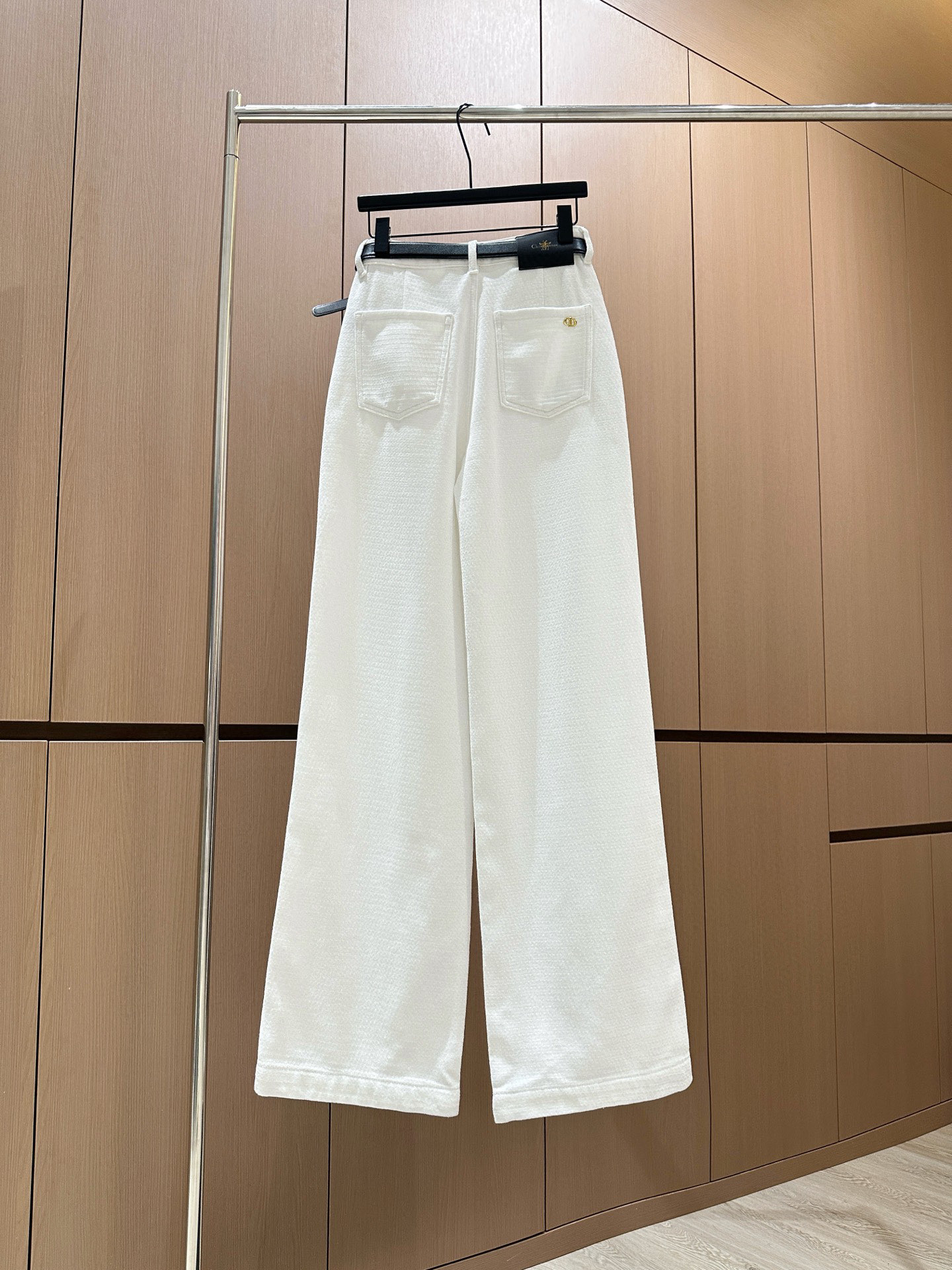 🛒𝐍𝐄𝐖 · 𝟐𝟎𝟐5/爆款现货设计师原创｜2025金色盘扣牛仔裤【配腰带】定制YB斜纹棉牛仔材质 工艺