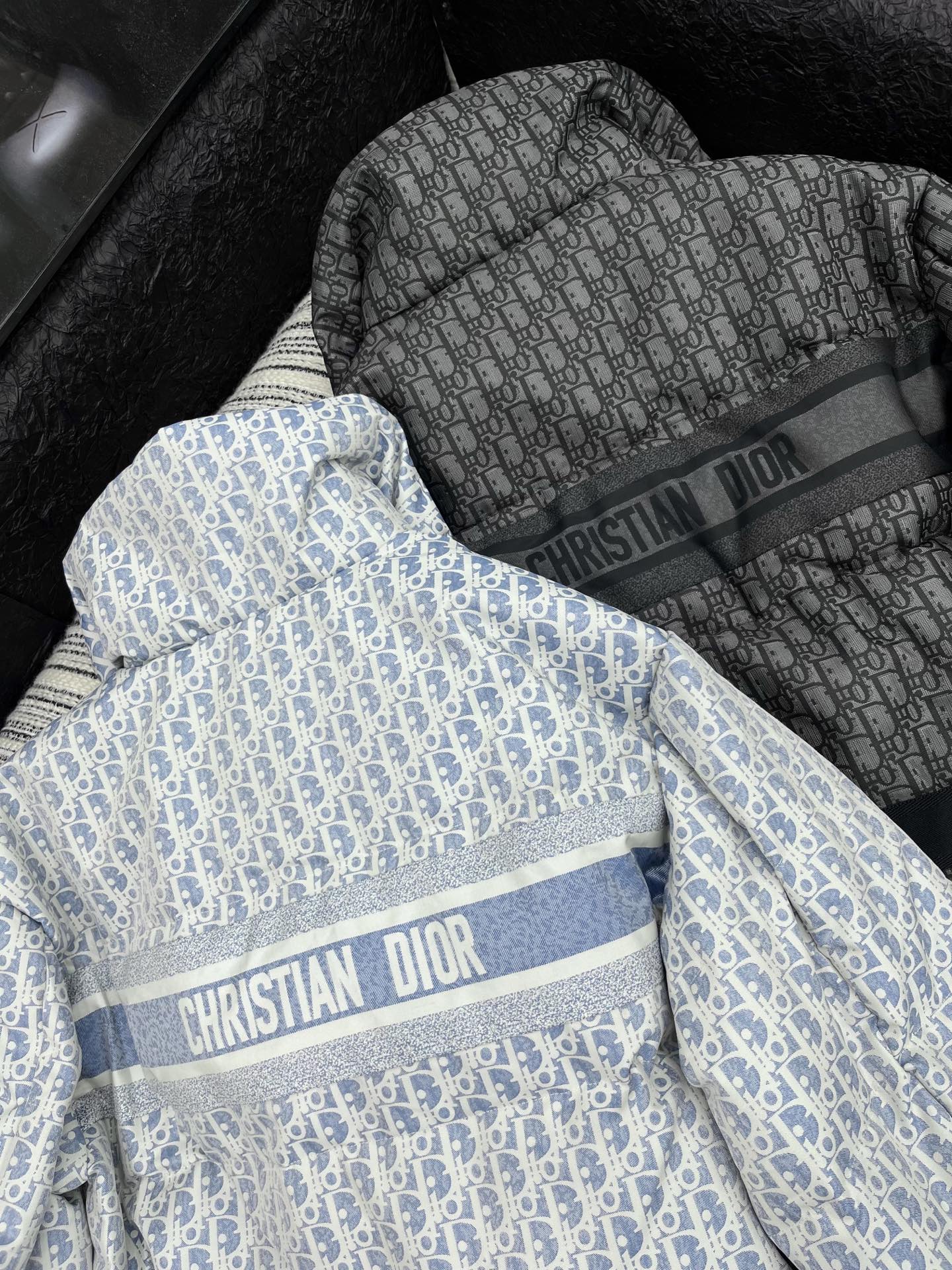 🛒𝐍𝐄𝐖 · 𝟐𝟎𝟐5/爆款现货原单品质 Dio*｜25新款立领老花腰带羽绒服外套爆单系列款 气质女神必