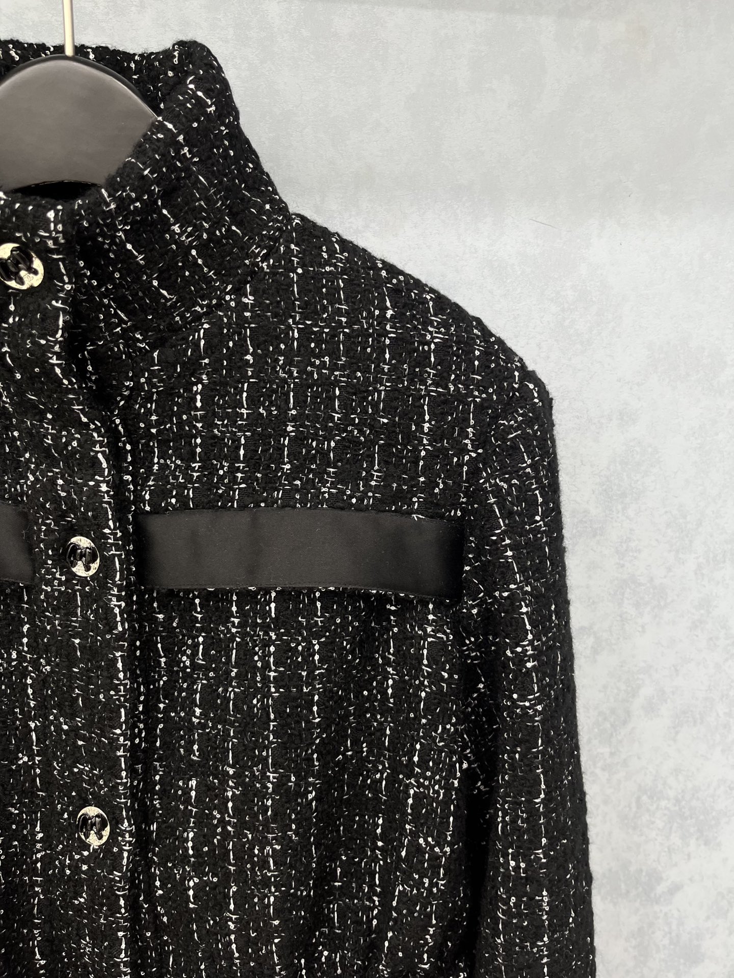 🛒𝐍𝐄𝐖 · 𝟐𝟎𝟐5/爆款现货【原版定制】Chane*｜2025新品粗花呢立领系带蚂蚁腰外套定制YB进