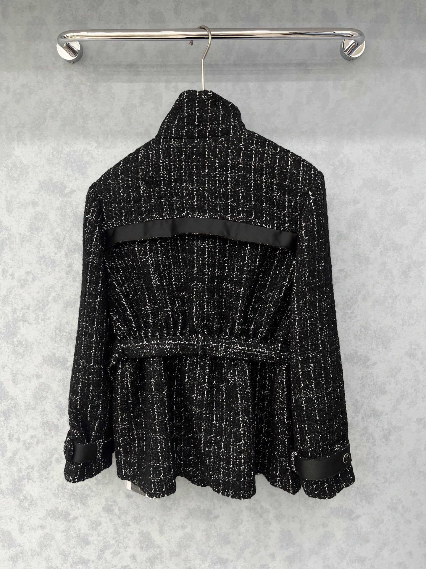 🛒𝐍𝐄𝐖 · 𝟐𝟎𝟐5/爆款现货【原版定制】Chane*｜2025新品粗花呢立领系带蚂蚁腰外套定制YB进