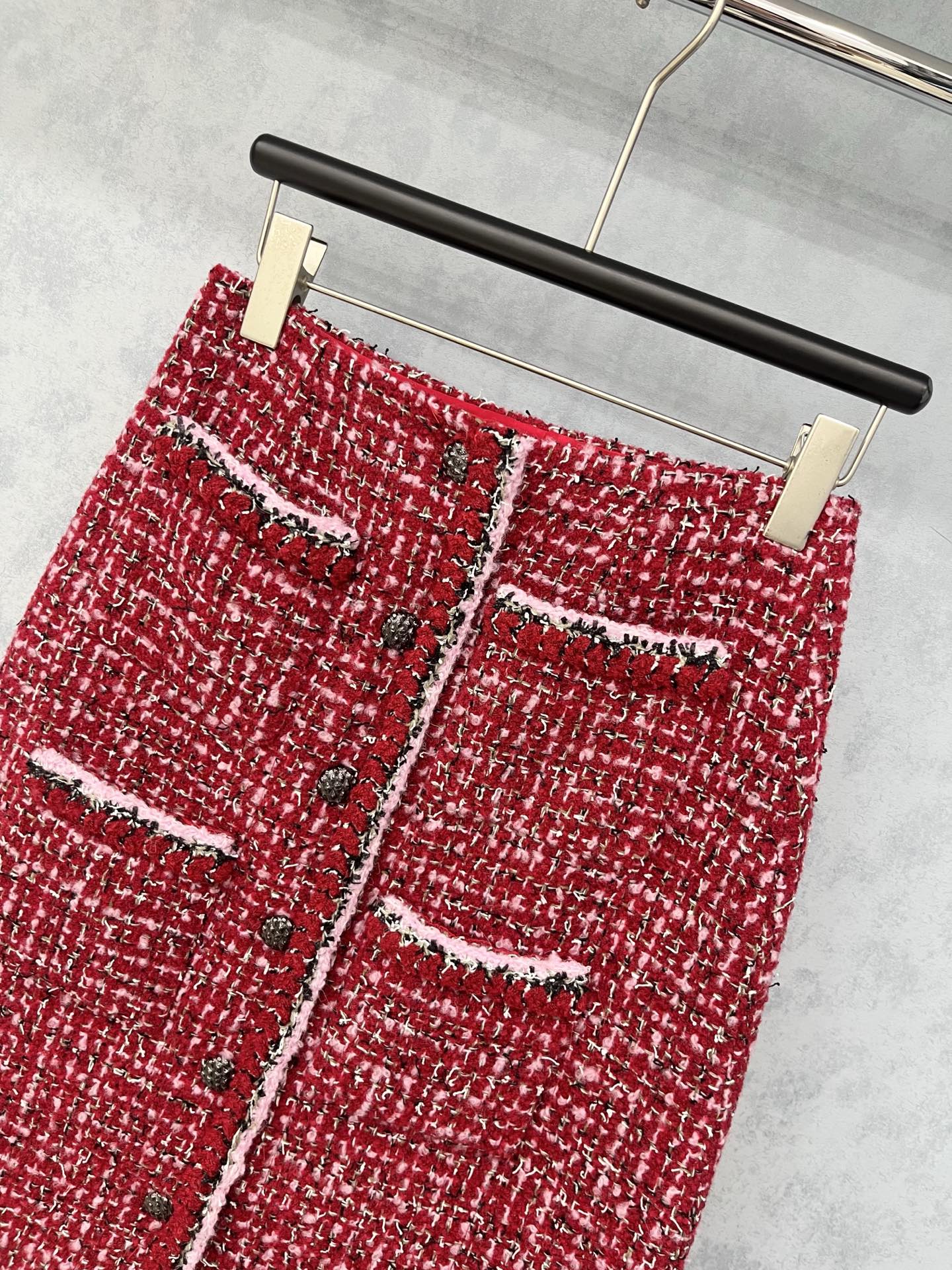 🛒𝐍𝐄𝐖 · 𝟐𝟎𝟐5/爆款原单品质 Chane* ｜2025新品手工坊系列粗花呢半裙定制YB进口材质 