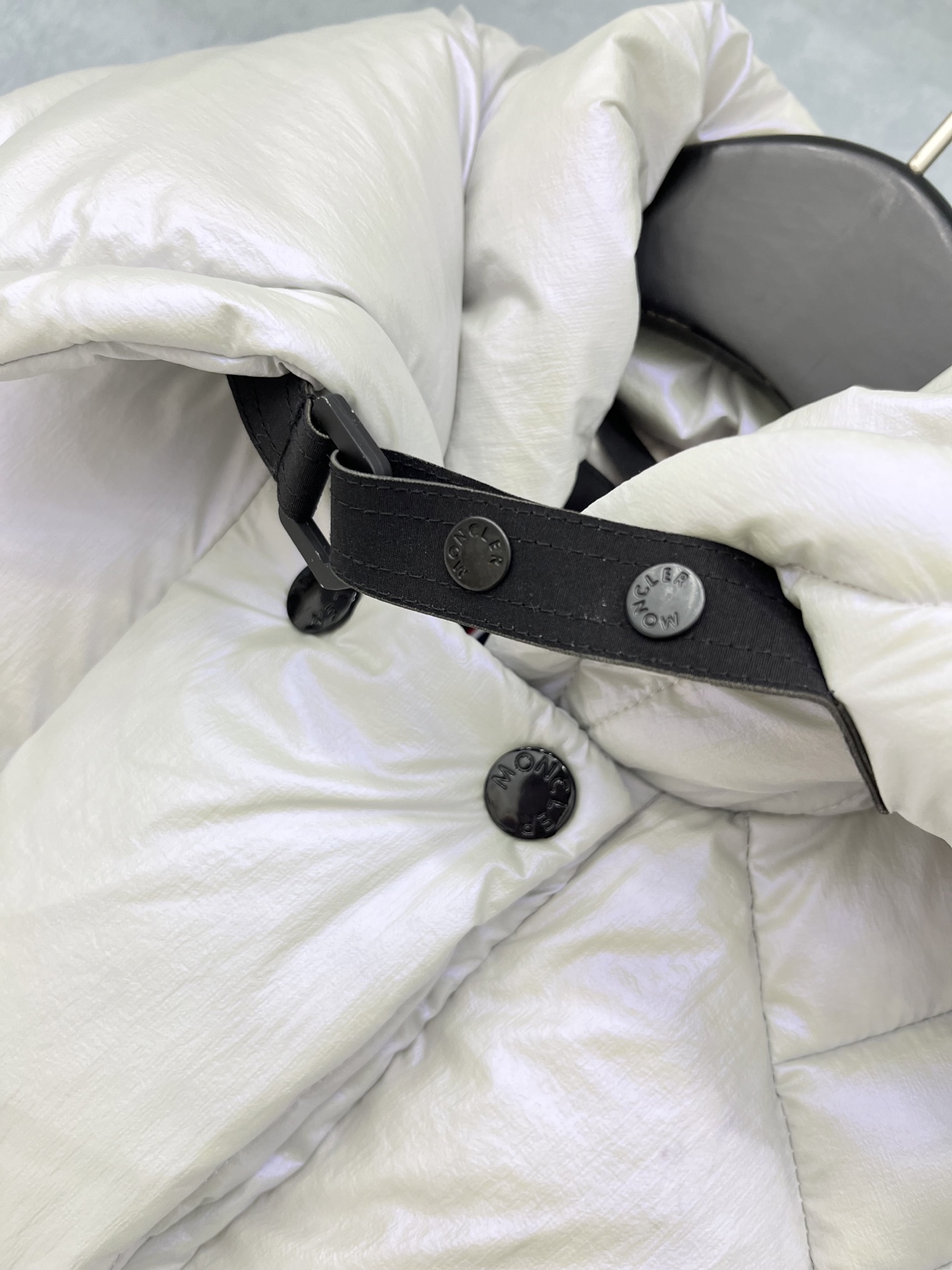 🛒𝐍𝐄𝐖 · 𝟐𝟎𝟐5/爆款现货原单品质 Mon*｜25秋冬新品代购爆款本季最好看的一款羽绒服外套哑光面