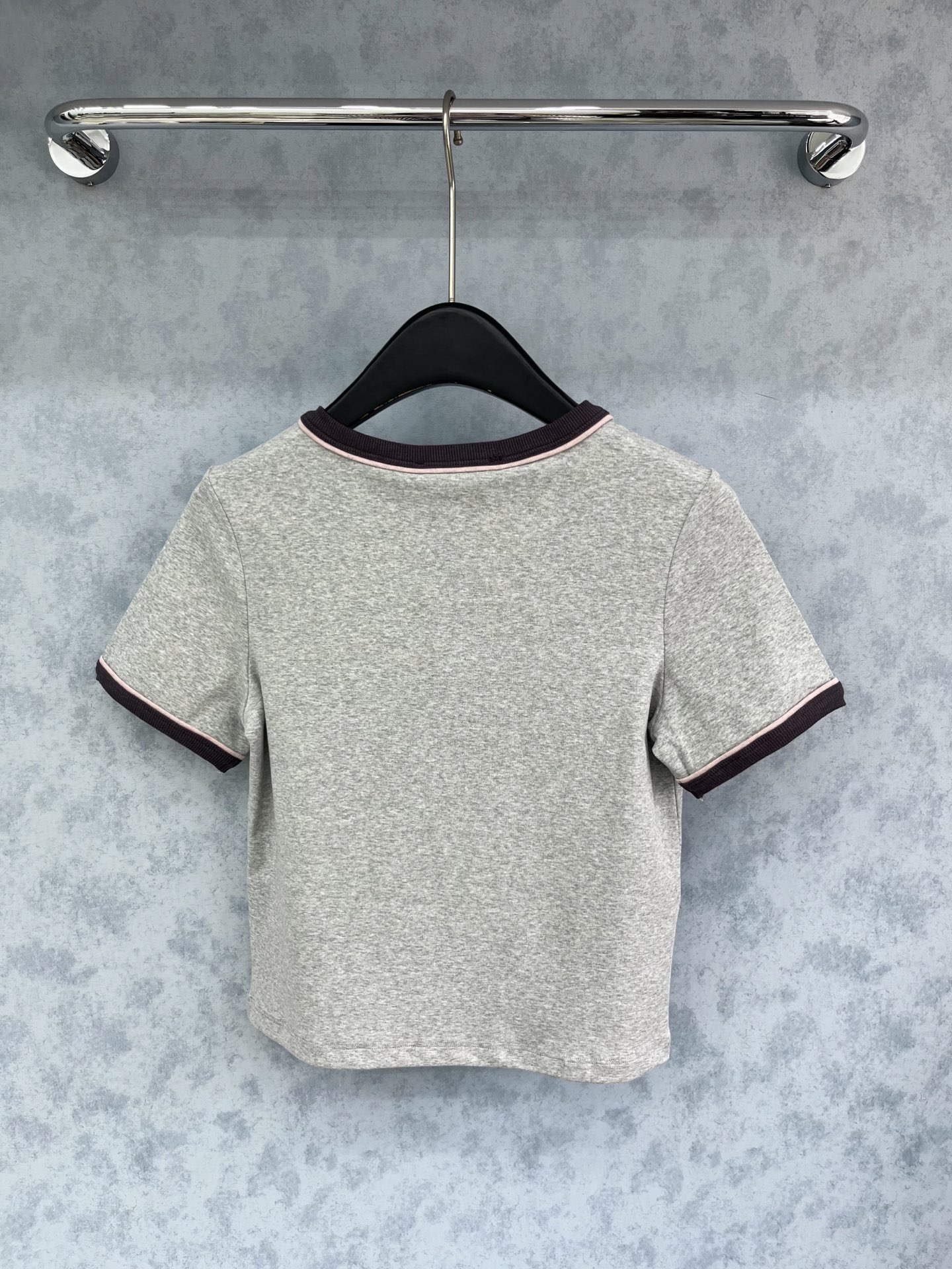 🛒𝐍𝐄𝐖 · 𝟐𝟎𝟐5/爆款现货原单品质 Chlo*｜25新品印花短袖T恤精致版型上身巨显瘦！定制最新工