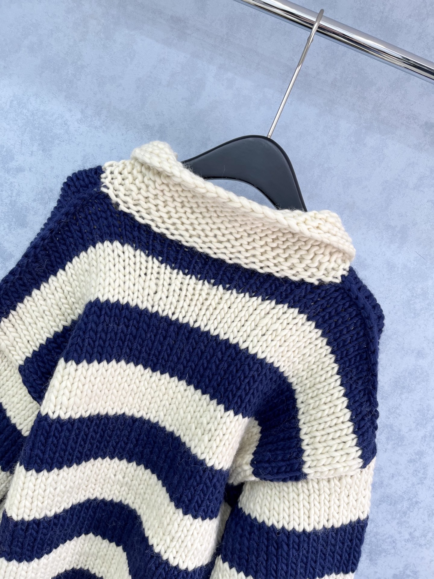 🛒𝐍𝐄𝐖 · 𝟐𝟎𝟐5/爆款现货原单品质 Chan*｜25中古系列粗花混色条纹粗针翻领外套独家订制纱线 