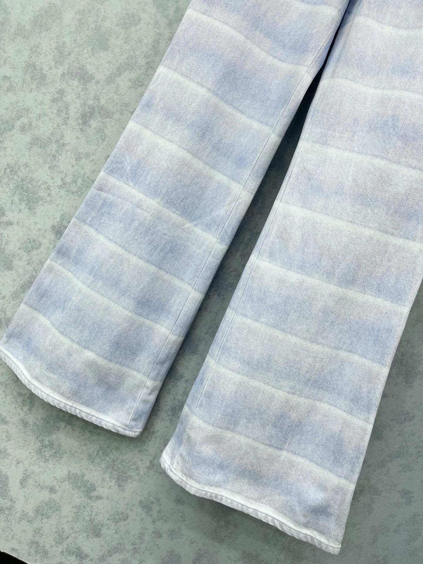 🛒𝐍𝐄𝐖 · 𝟐𝟎𝟐5/爆款现货【原版订制】 Cha*｜25经典条纹渐变色牛仔裤 工艺款 高端设计 进口