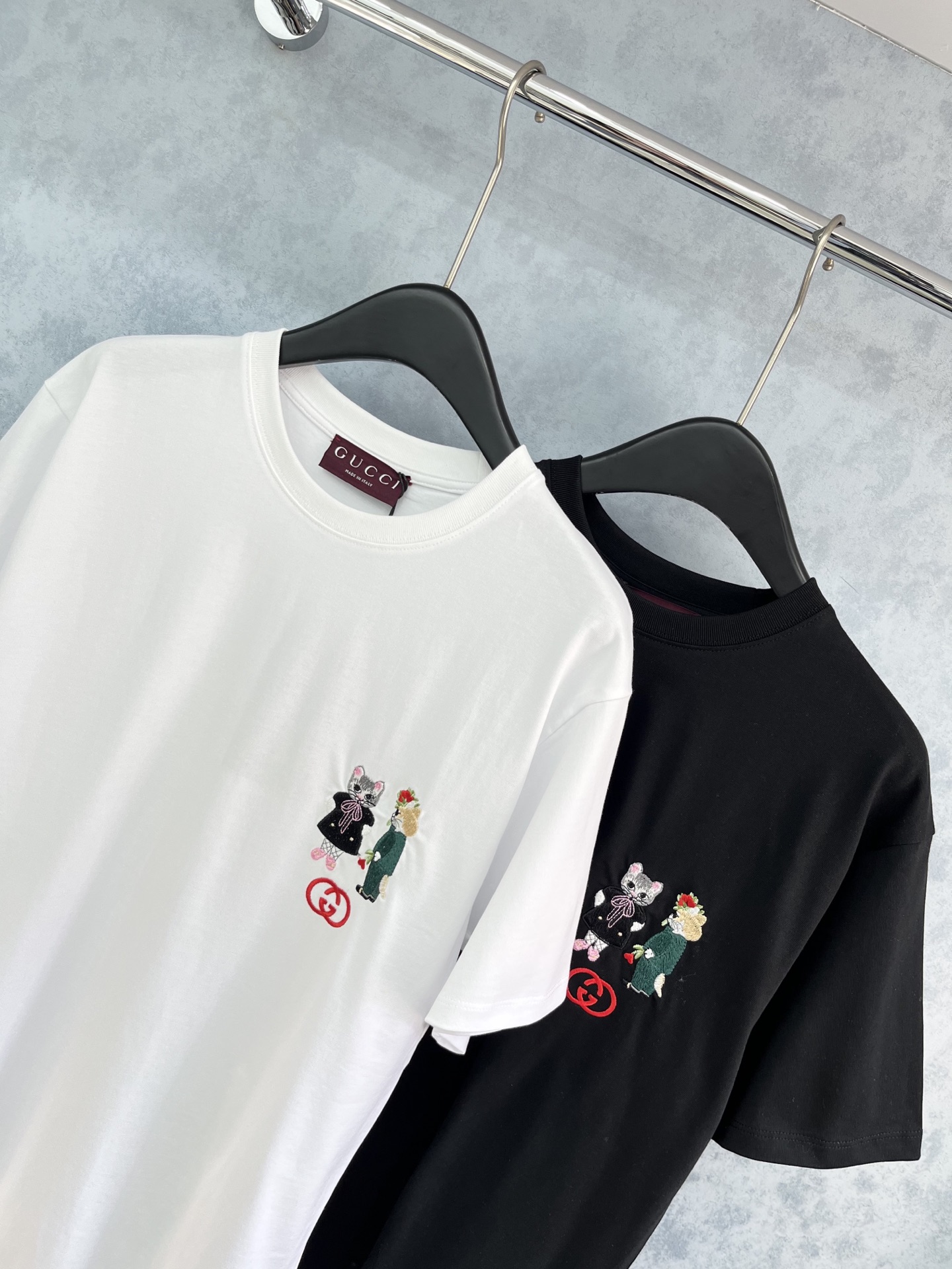 🛒𝐍𝐄𝐖 · 𝟐𝟎𝟐5/爆款现货原单品质 Guc*｜25新品刺绣短袖T恤宽松版型上身巨显瘦！定制最新工艺