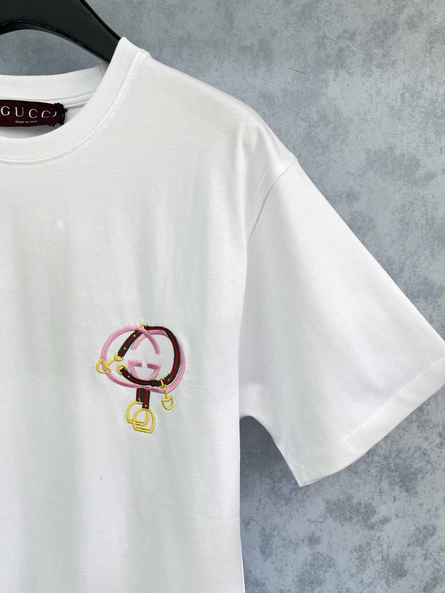 🛒𝐍𝐄𝐖 · 𝟐𝟎𝟐5/爆款现货原单品质 Guc*｜25新品刺绣短袖T恤宽松版型上身巨显瘦！定制最新工艺