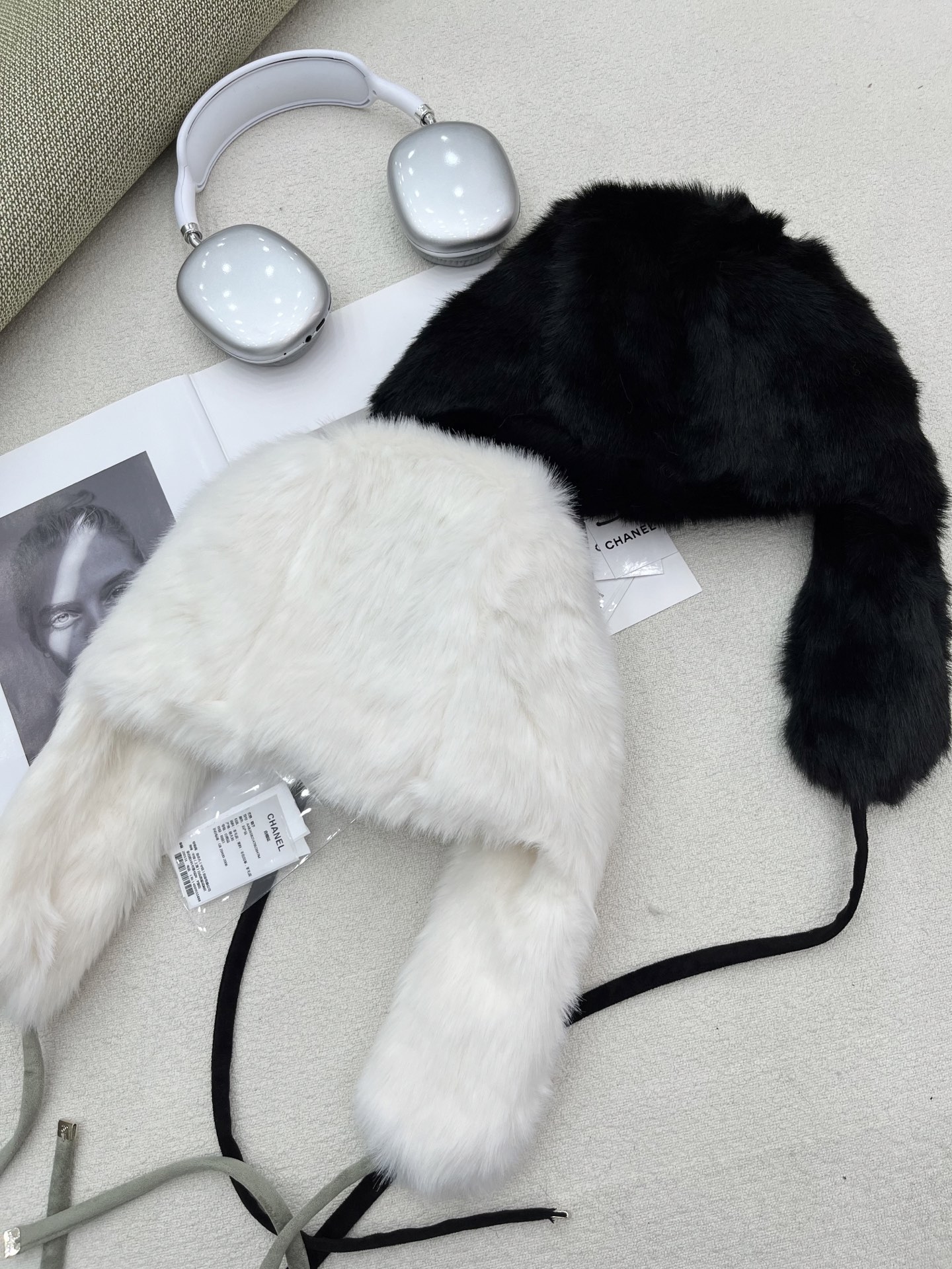 🛒𝐍𝐄𝐖 · 𝟐𝟎𝟐5/爆款现货原单品质 Chan*｜25秋冬新品中古风雷锋帽黑白凝萃百年优雅，柔暖质感