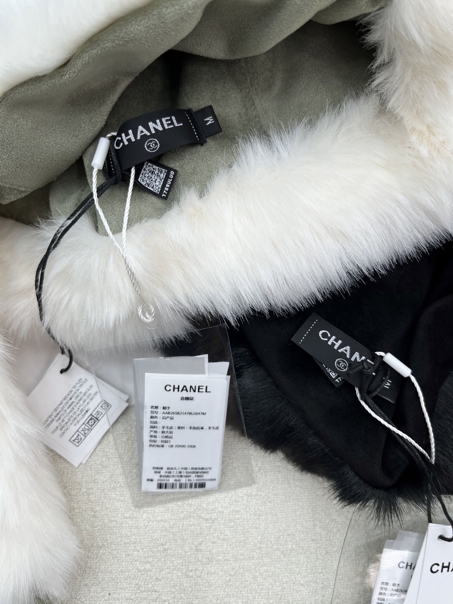 🛒𝐍𝐄𝐖 · 𝟐𝟎𝟐5/爆款现货原单品质 Chan*｜25秋冬新品中古风雷锋帽黑白凝萃百年优雅，柔暖质感