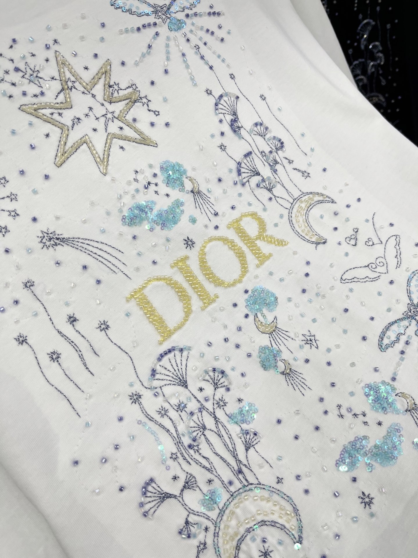 🛒𝐍𝐄𝐖 · 𝟐𝟎𝟐5/爆款现货原单品质 Dio*｜精致订钻短袖T恤高订面料 亲肤透气舒适标志性字母图案