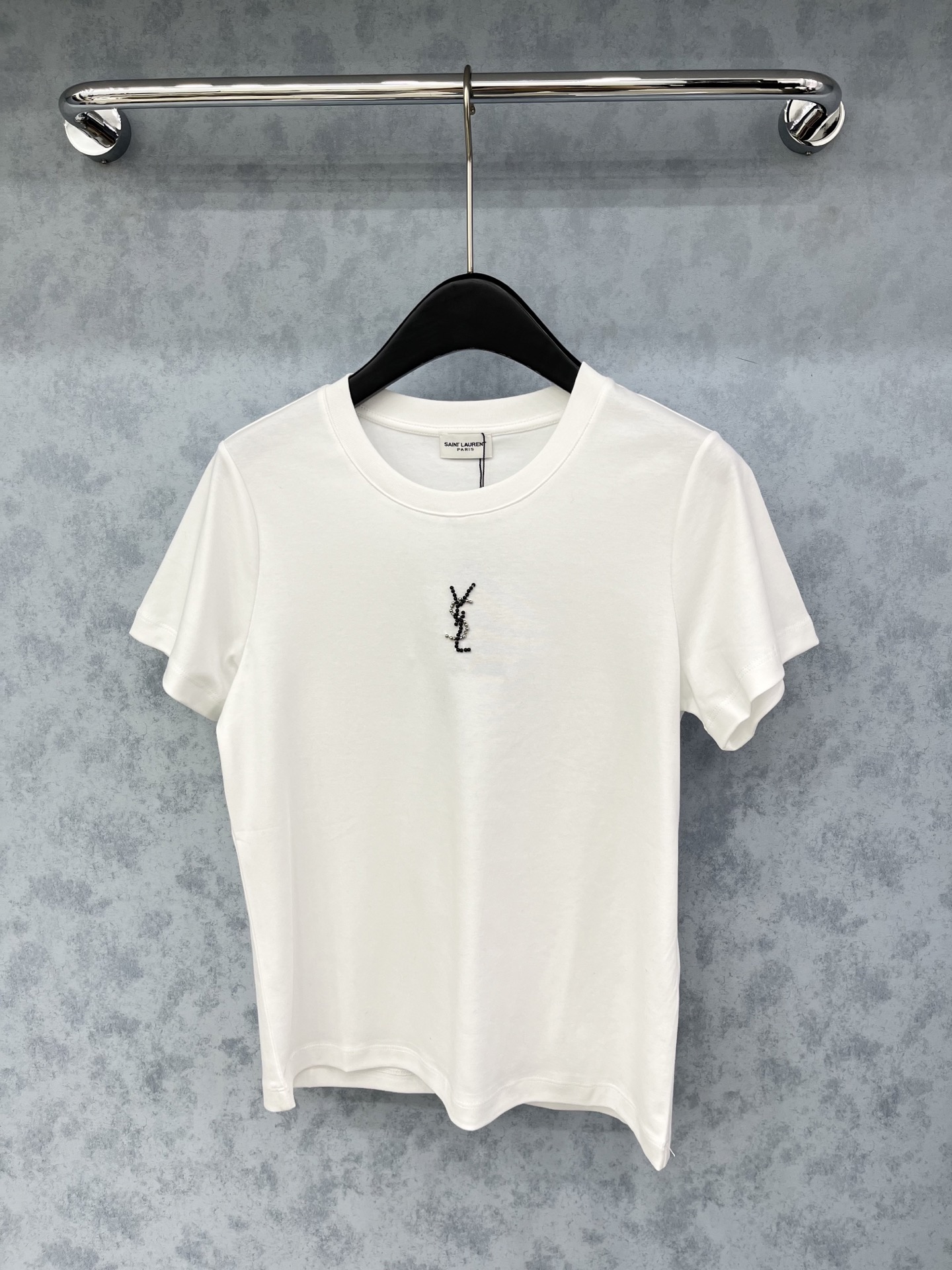 🛒𝐍𝐄𝐖 · 𝟐𝟎𝟐5/爆款现货原单品质 Ysl*｜精致订钻短袖T恤高订面料 亲肤透气舒适标志性字母图案