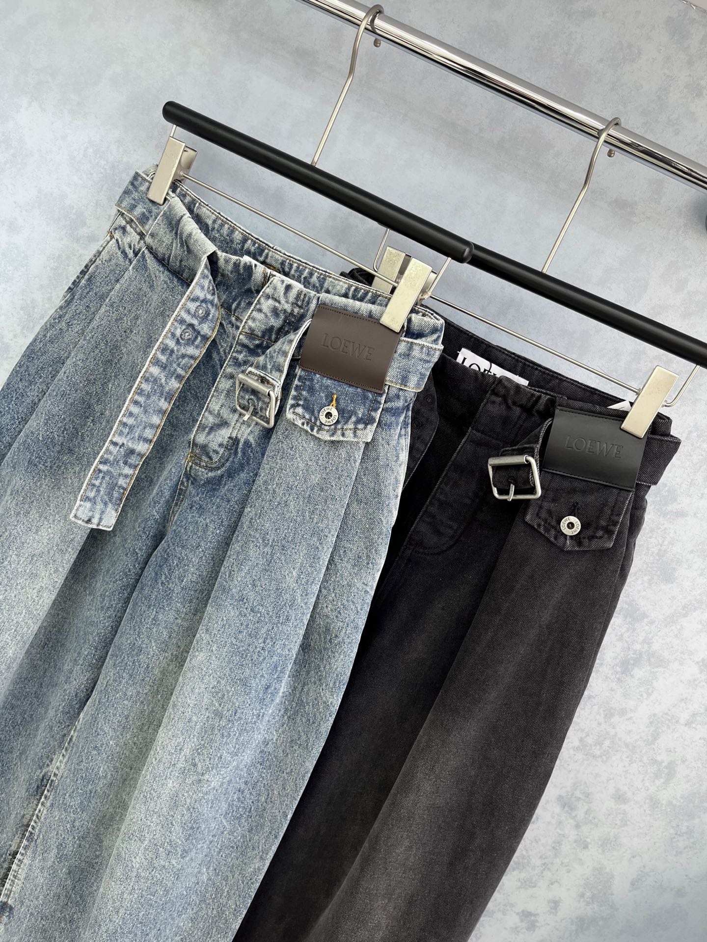 🛒𝐍𝐄𝐖 · 𝟐𝟎𝟐5/爆款现货【原版订制】 Loe*｜25皮牌渐变色灯笼牛仔裤 工艺款 高端设计 进口