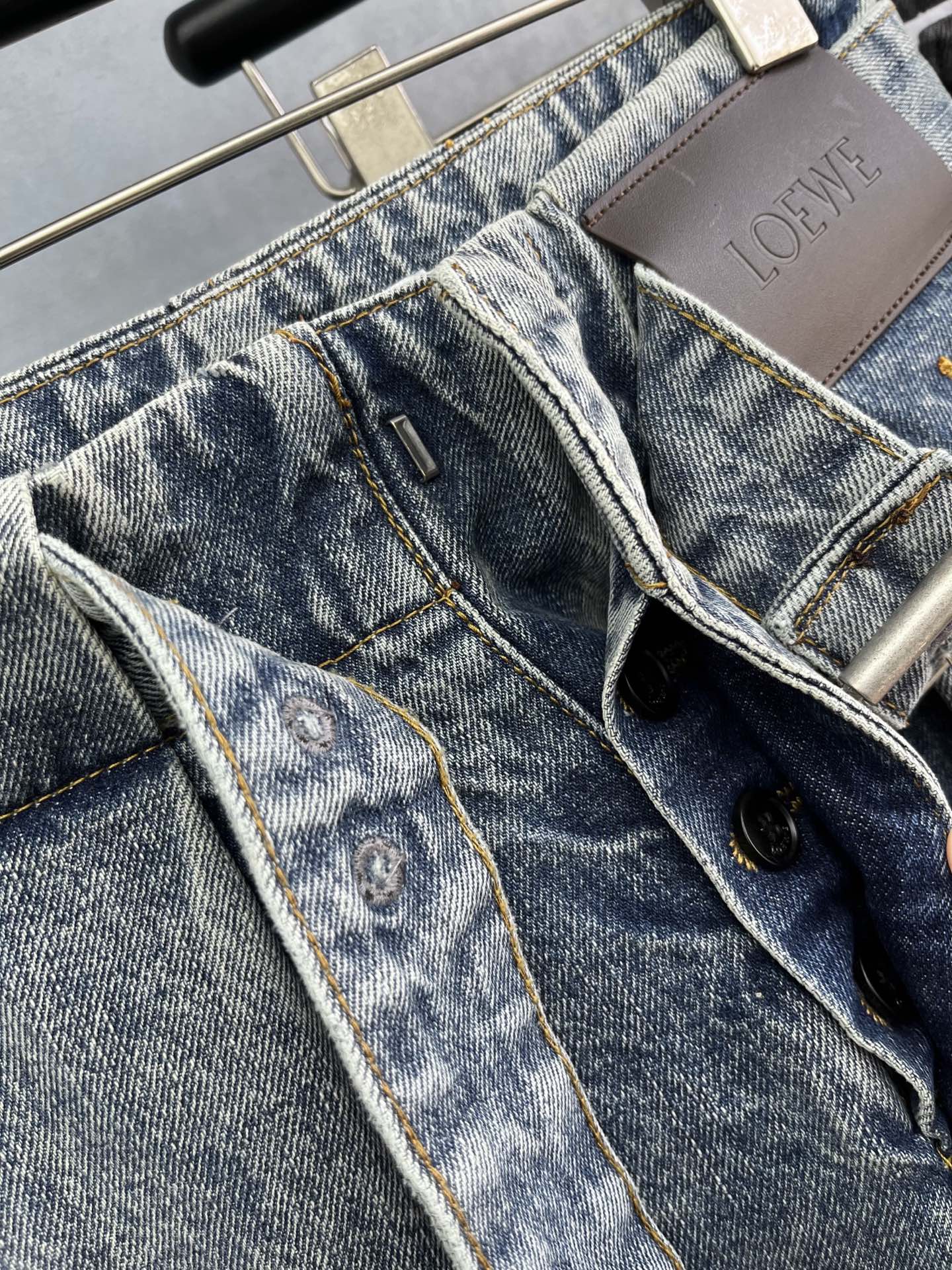 🛒𝐍𝐄𝐖 · 𝟐𝟎𝟐5/爆款现货【原版订制】 Loe*｜25皮牌渐变色灯笼牛仔裤 工艺款 高端设计 进口