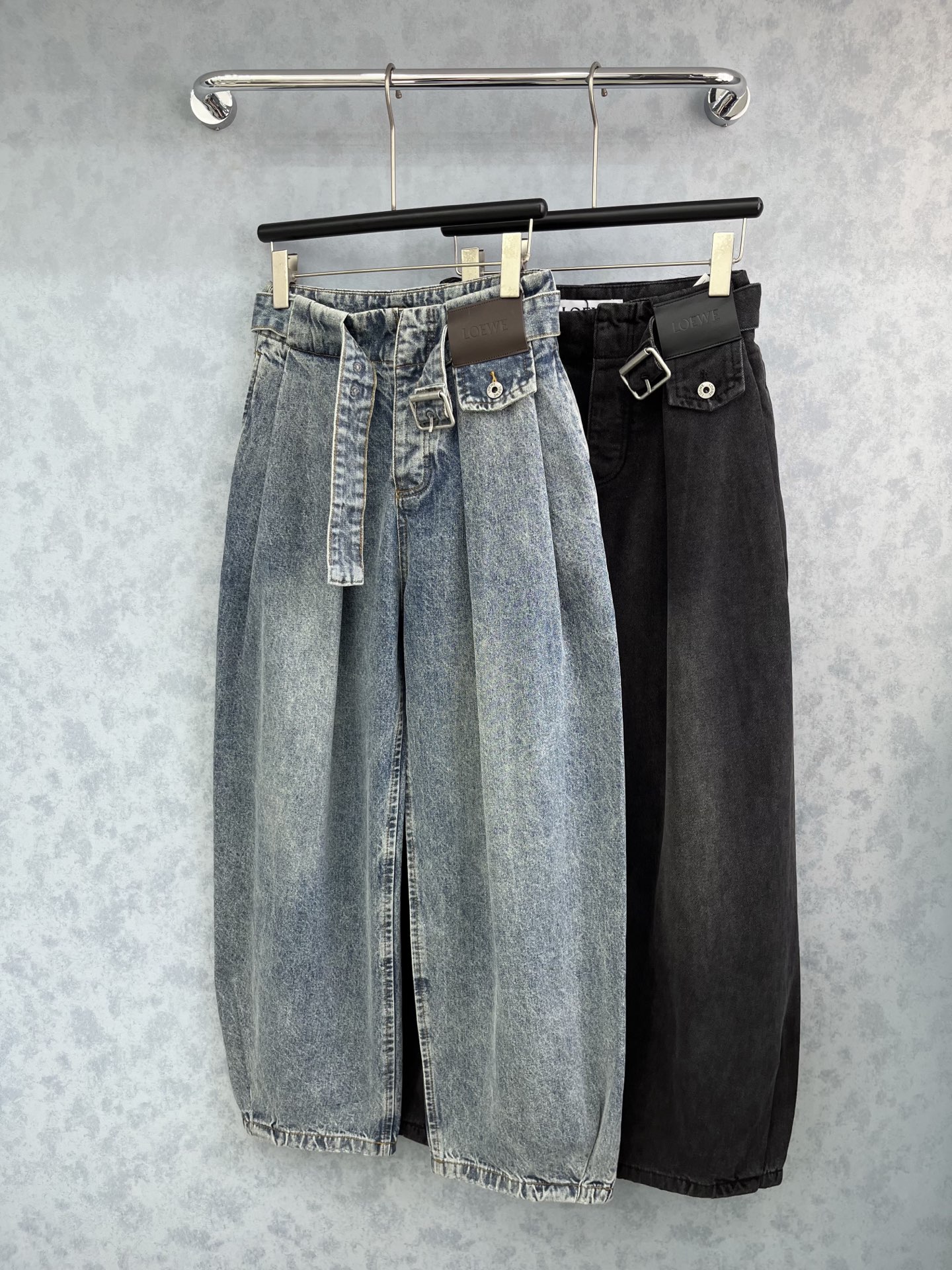 🛒𝐍𝐄𝐖 · 𝟐𝟎𝟐5/爆款现货【原版订制】 Loe*｜25皮牌渐变色灯笼牛仔裤 工艺款 高端设计 进口