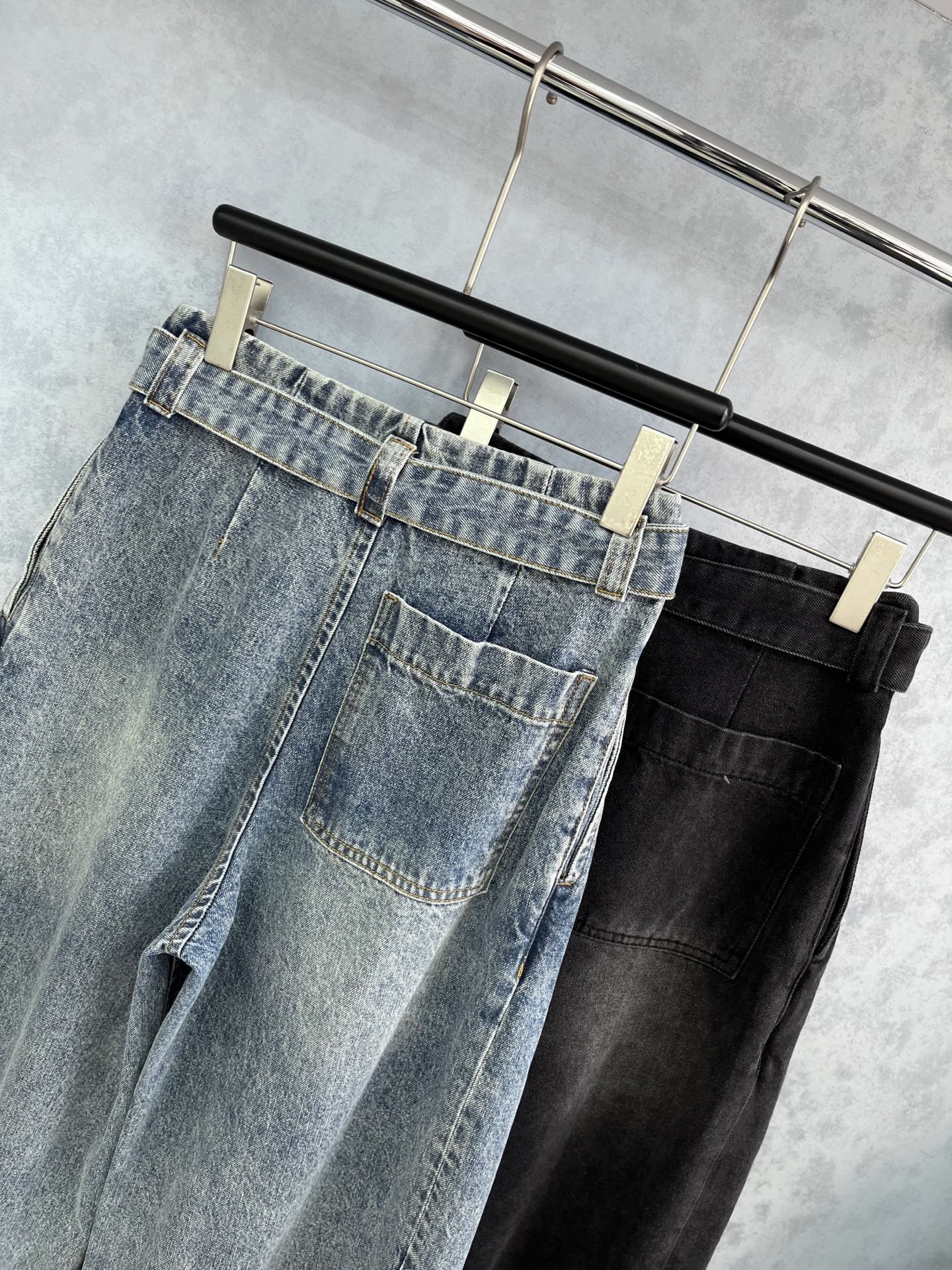 🛒𝐍𝐄𝐖 · 𝟐𝟎𝟐5/爆款现货【原版订制】 Loe*｜25皮牌渐变色灯笼牛仔裤 工艺款 高端设计 进口