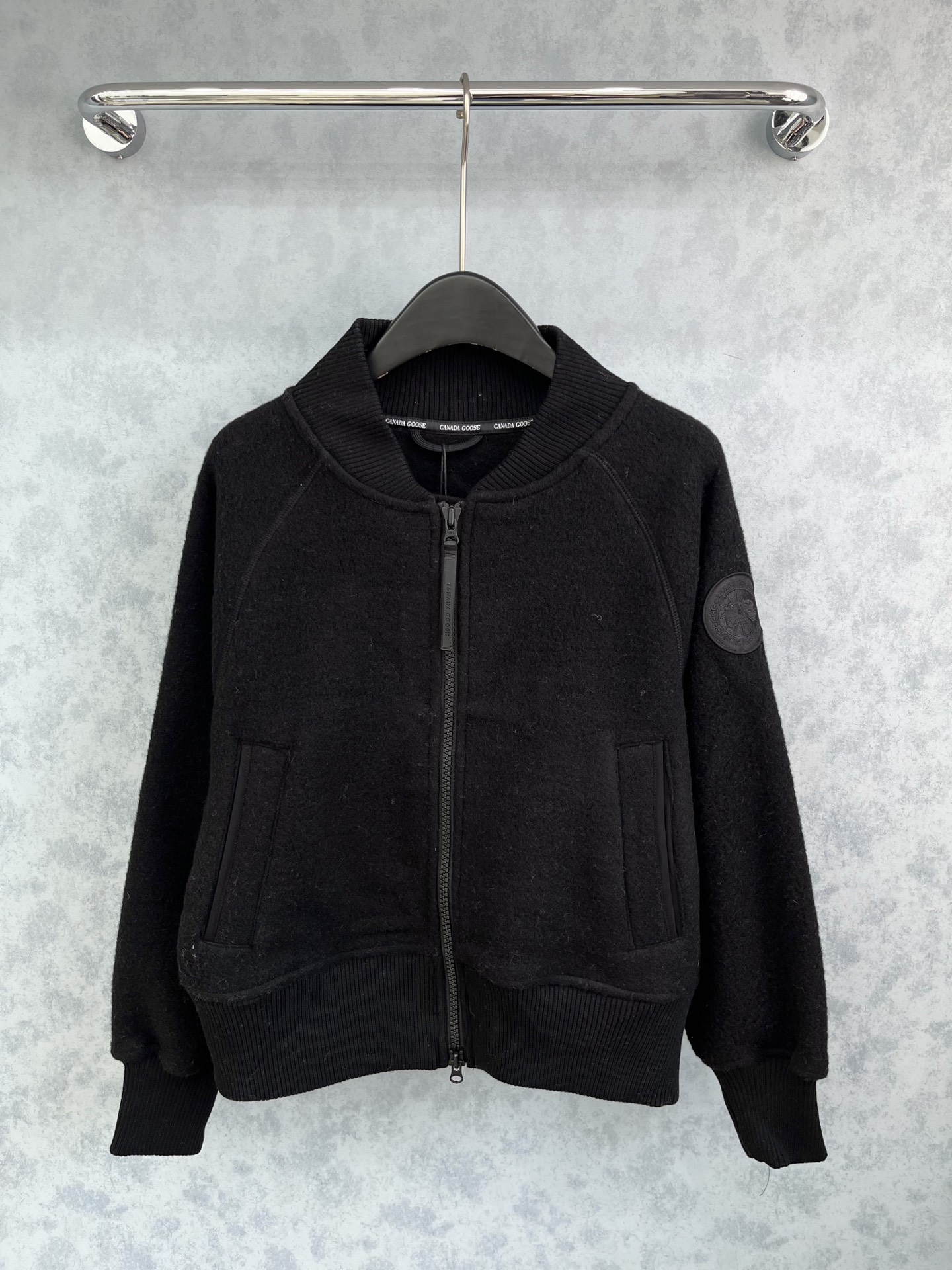 🛒𝐍𝐄𝐖 · 𝟐𝟎𝟐5/爆款现货【原版定制】加拿大*｜2025经典立领拉链羊毛🦙呢夹克外套定制高级面料，