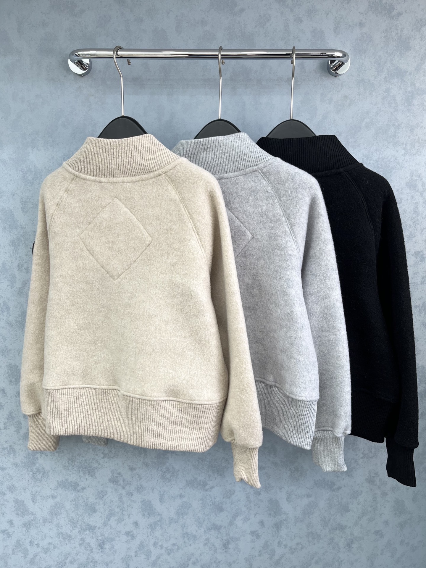 🛒𝐍𝐄𝐖 · 𝟐𝟎𝟐5/爆款现货【原版定制】加拿大*｜2025经典立领拉链羊毛🦙呢夹克外套定制高级面料，