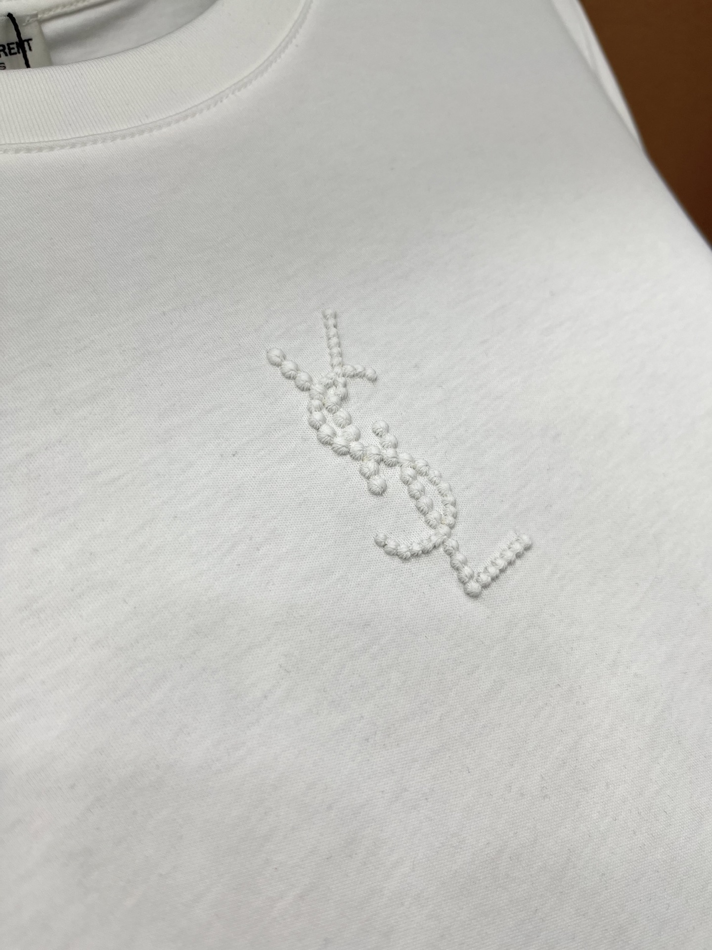 🛒𝐍𝐄𝐖 · 𝟐𝟎𝟐5/爆款现货原单品质 Ysl*｜精致刺绣短袖T恤高订面料 亲肤透气舒适标志性字母图案