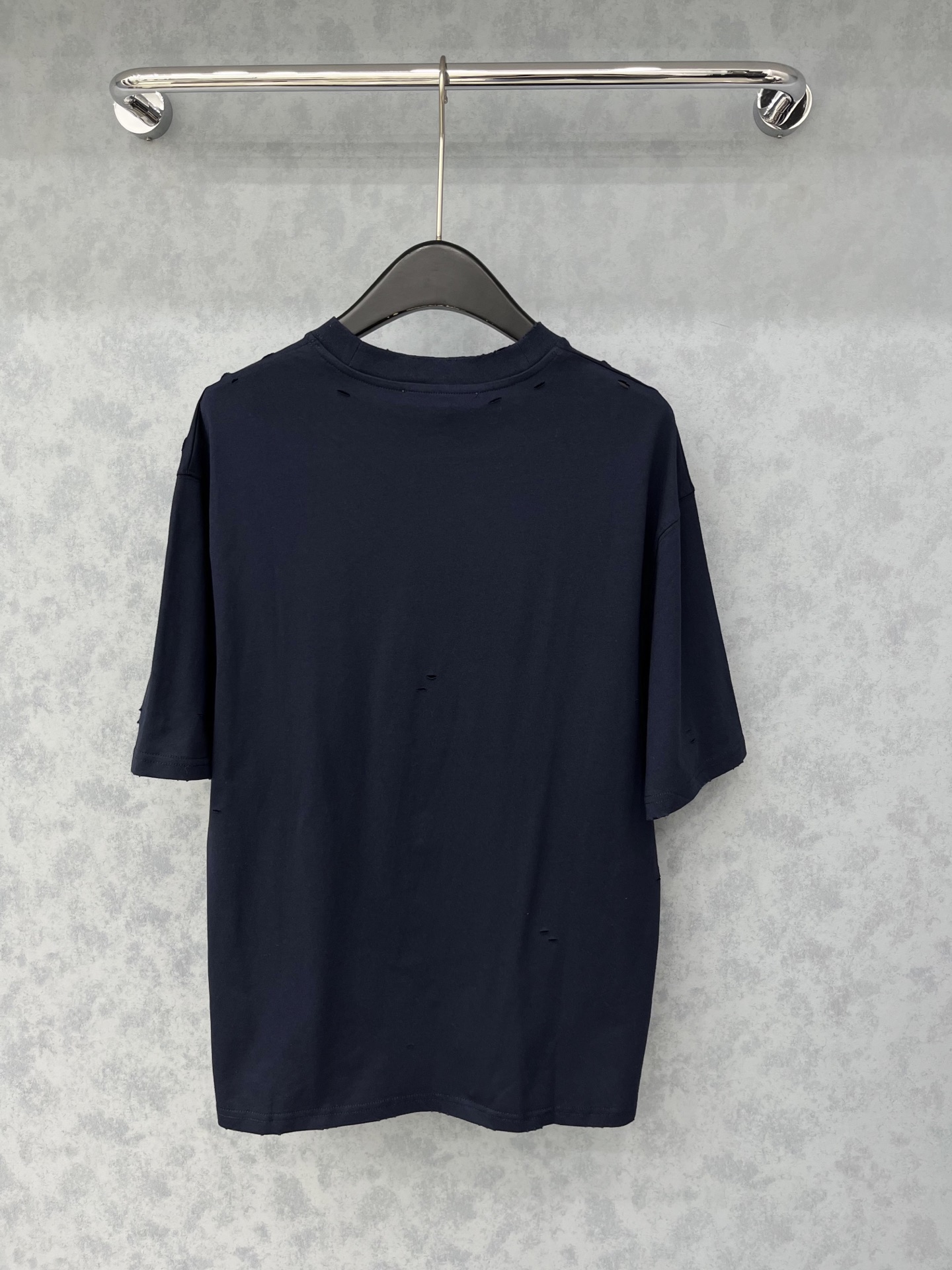 🛒𝐍𝐄𝐖 · 𝟐𝟎𝟐5/爆款现货【原版定制】𝐀𝐂𝐍𝐄 𝐒𝐓𝐔𝐃𝐈𝐎*｜25新款 字母短袖破洞T 美式辣妹