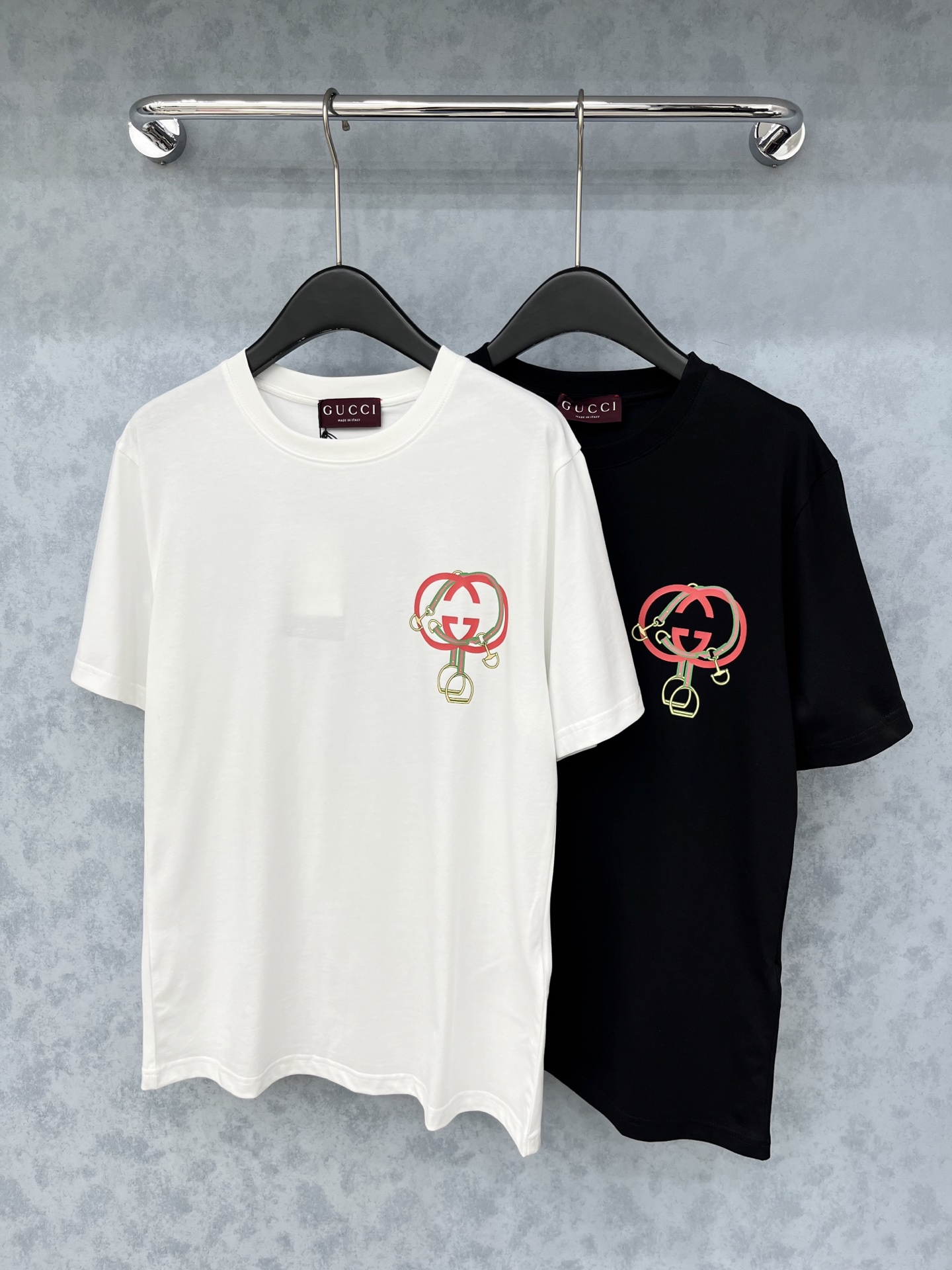 🛒𝐍𝐄𝐖 · 𝟐𝟎𝟐5/爆款现货原单品质 Guc*｜25新品印花短袖T恤宽松版型上身巨显瘦！定制最新工艺