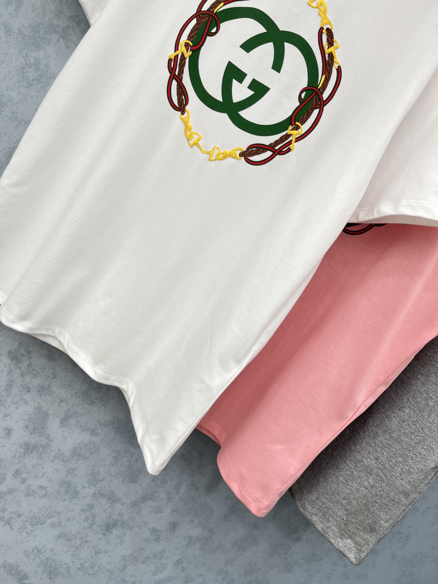 🛒𝐍𝐄𝐖 · 𝟐𝟎𝟐5/爆款现货原单品质 Guc*｜25新品印花短袖T恤宽松版型上身巨显瘦！定制最新工艺