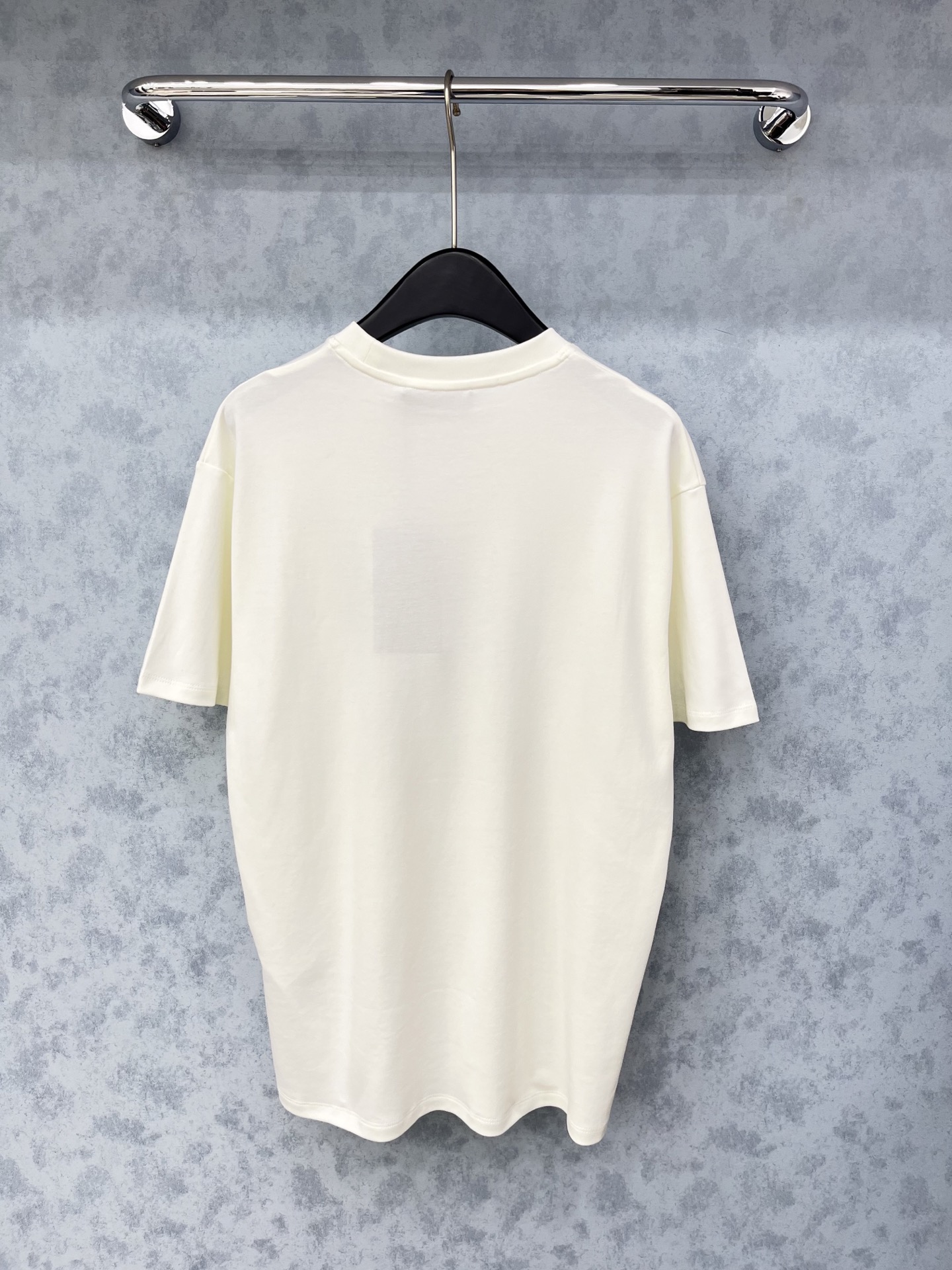 🛒𝐍𝐄𝐖 · 𝟐𝟎𝟐5/爆款现货原单品质 Guc*｜25新品印花短袖T恤宽松版型上身巨显瘦！定制最新工艺